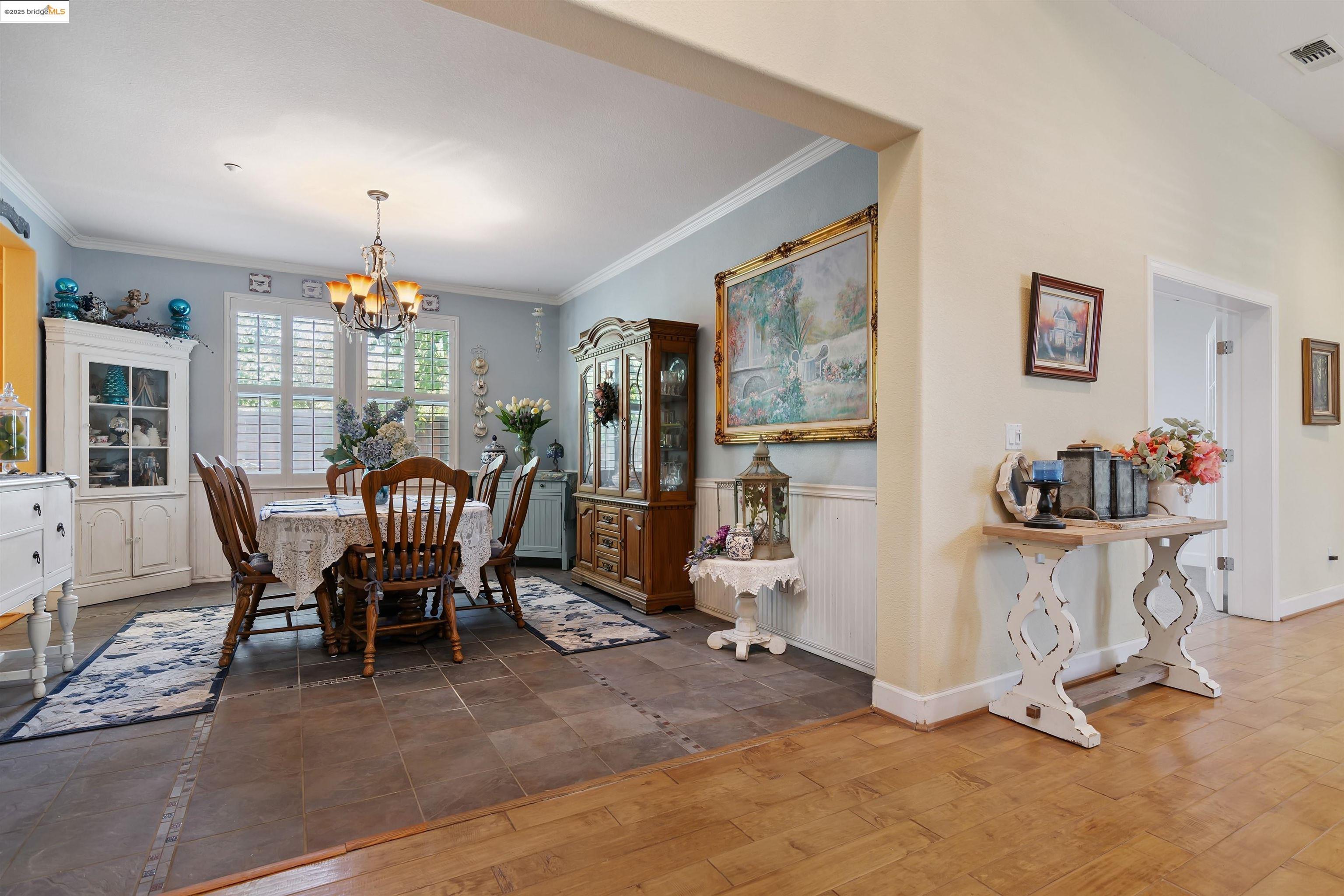 Detail Gallery Image 13 of 60 For 1196 Holsapple Way, Brentwood,  CA 94513 - 4 Beds | 3/1 Baths