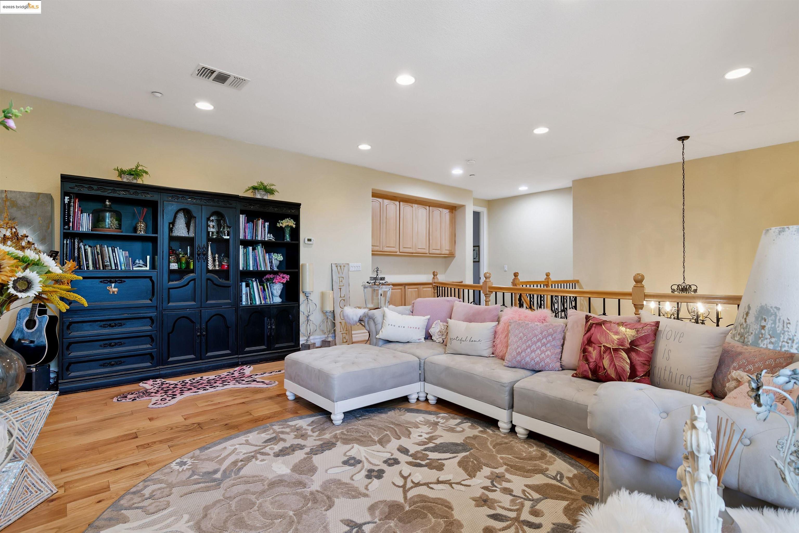 Detail Gallery Image 29 of 60 For 1196 Holsapple Way, Brentwood,  CA 94513 - 4 Beds | 3/1 Baths
