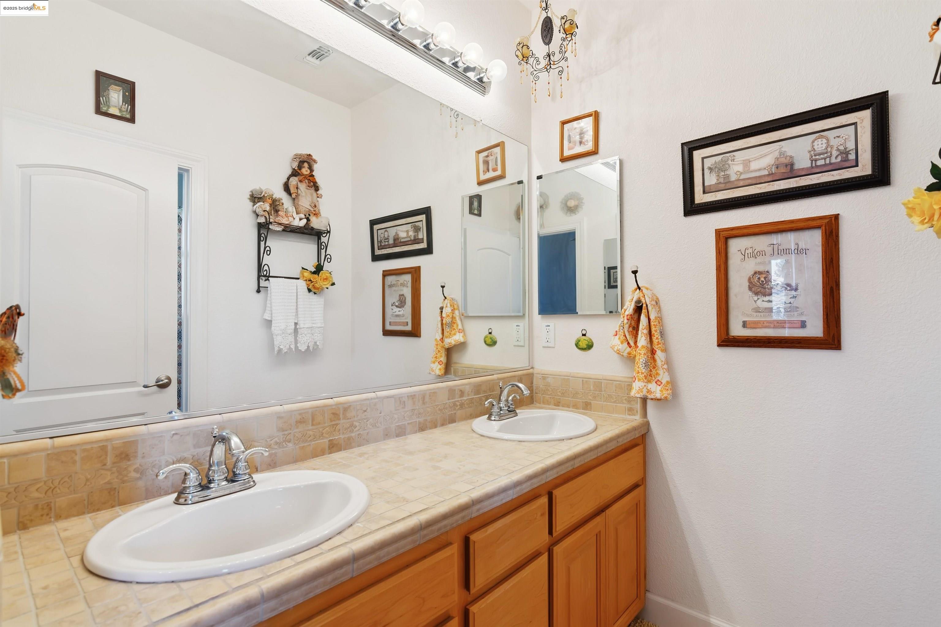Detail Gallery Image 38 of 60 For 1196 Holsapple Way, Brentwood,  CA 94513 - 4 Beds | 3/1 Baths