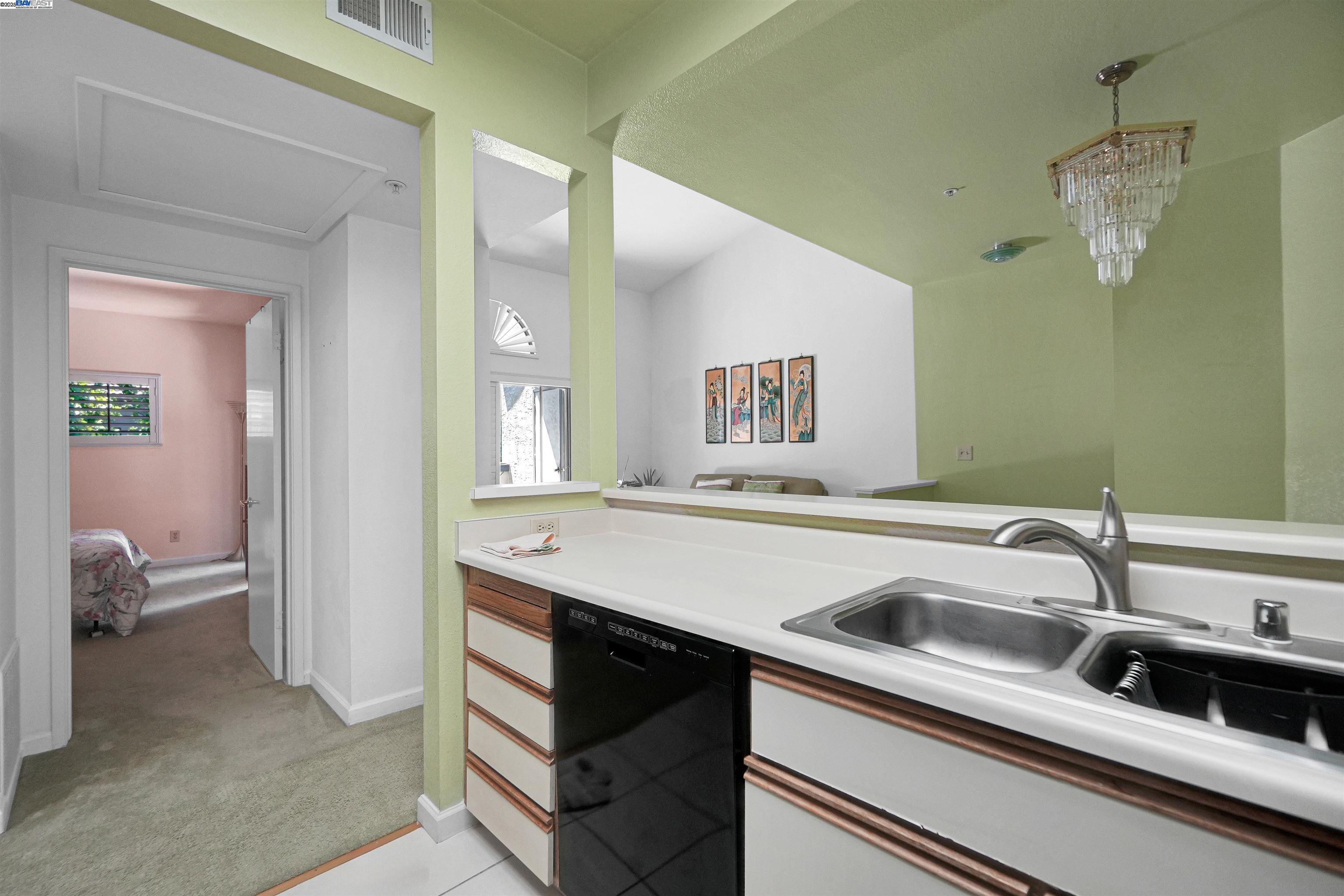 Detail Gallery Image 14 of 39 For 1280 Stanhope Ln #343,  Hayward,  CA 94545 - 2 Beds | 2 Baths