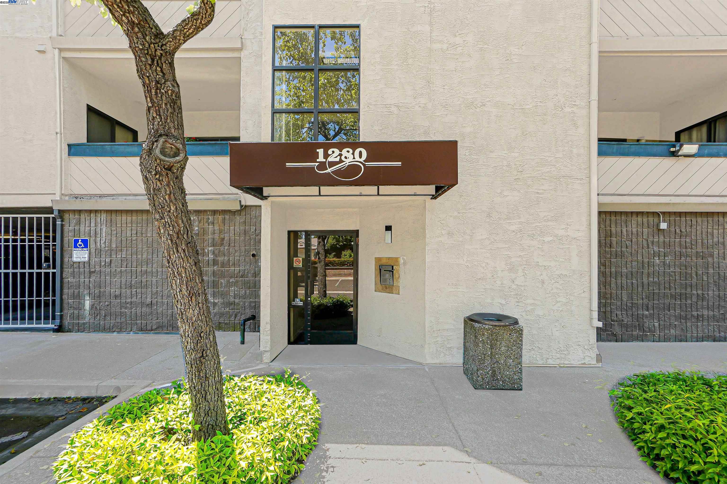 Detail Gallery Image 3 of 39 For 1280 Stanhope Ln #343,  Hayward,  CA 94545 - 2 Beds | 2 Baths