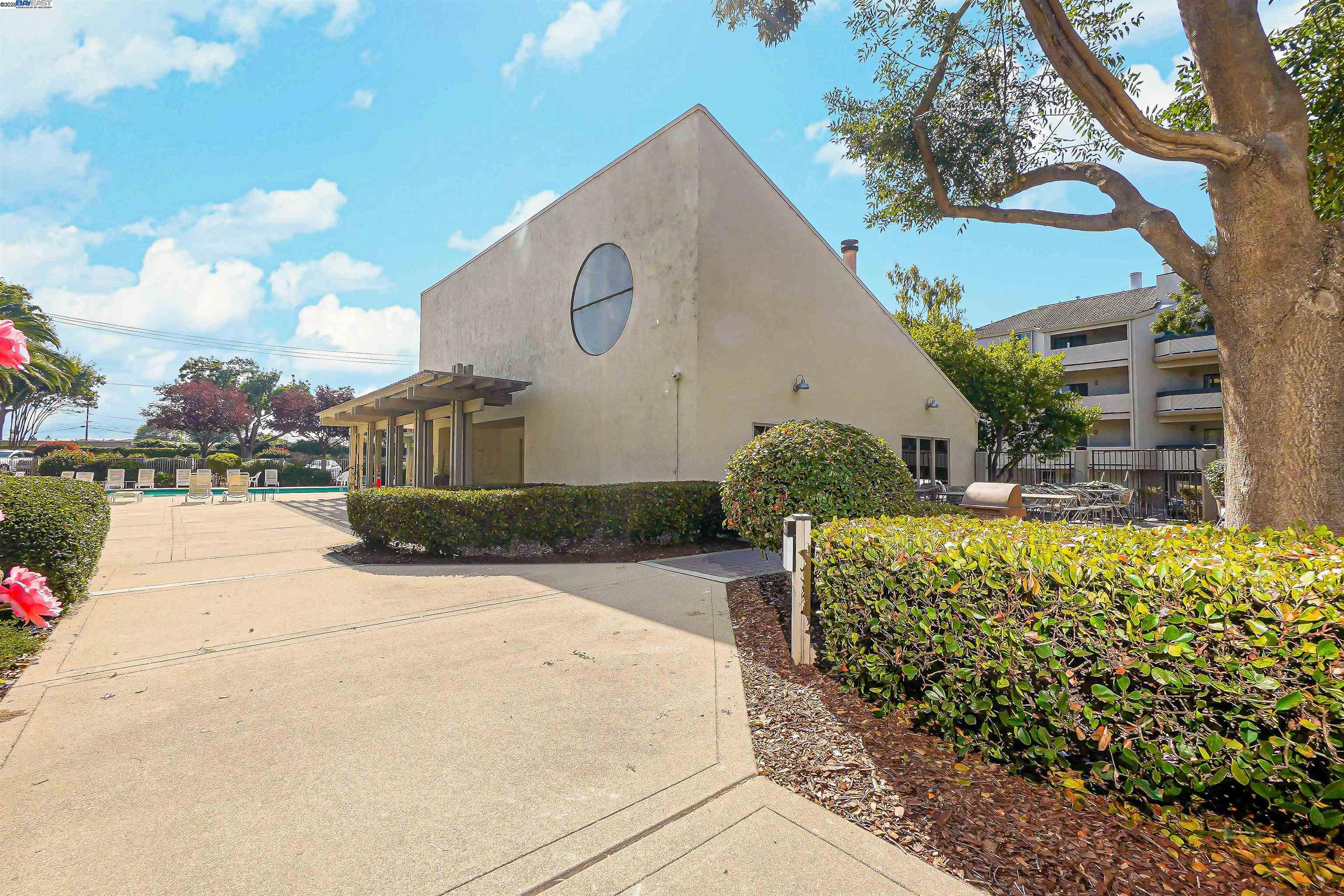 Detail Gallery Image 32 of 39 For 1280 Stanhope Ln #343,  Hayward,  CA 94545 - 2 Beds | 2 Baths