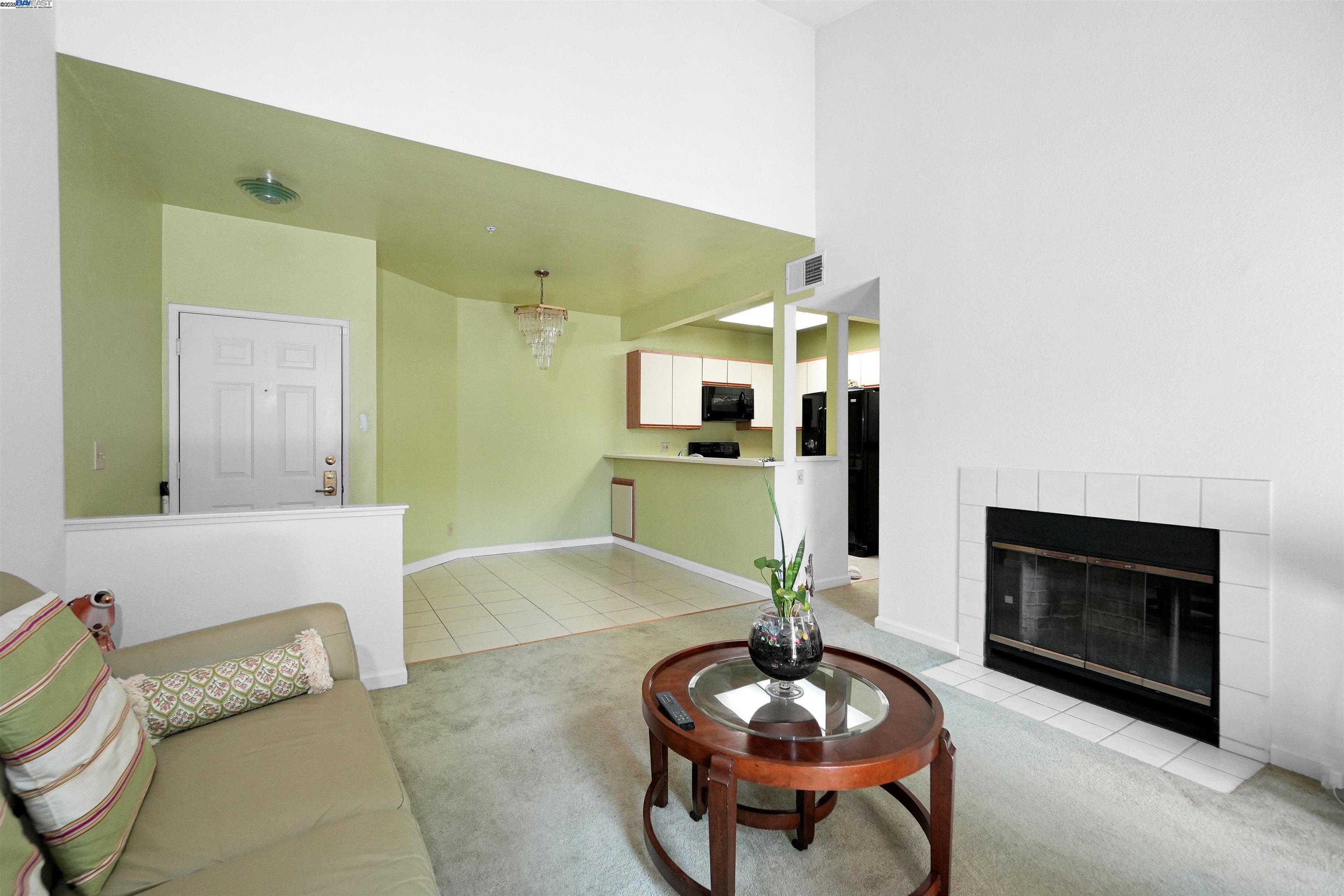 Detail Gallery Image 8 of 39 For 1280 Stanhope Ln #343,  Hayward,  CA 94545 - 2 Beds | 2 Baths