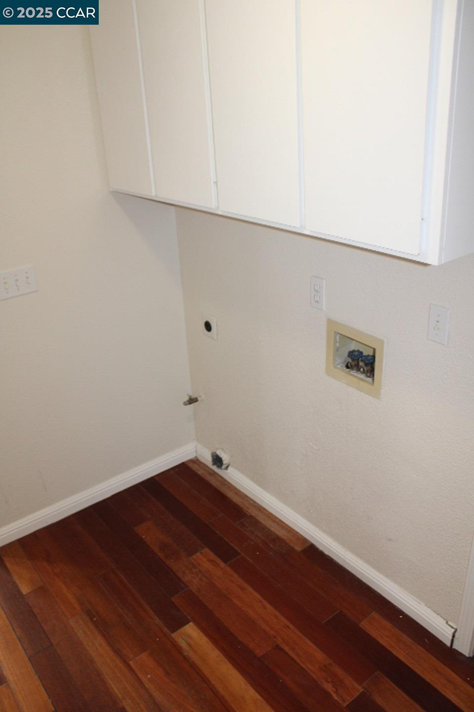 Detail Gallery Image 12 of 33 For 247 Catalina Dr, Hercules,  CA 94547 - 3 Beds | 2/1 Baths