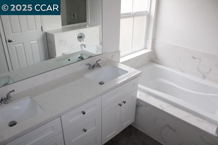 Detail Gallery Image 20 of 33 For 247 Catalina Dr, Hercules,  CA 94547 - 3 Beds | 2/1 Baths