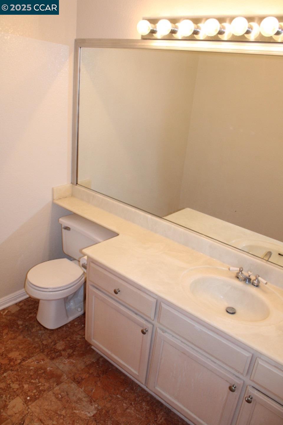 Detail Gallery Image 29 of 33 For 247 Catalina Dr, Hercules,  CA 94547 - 3 Beds | 2/1 Baths