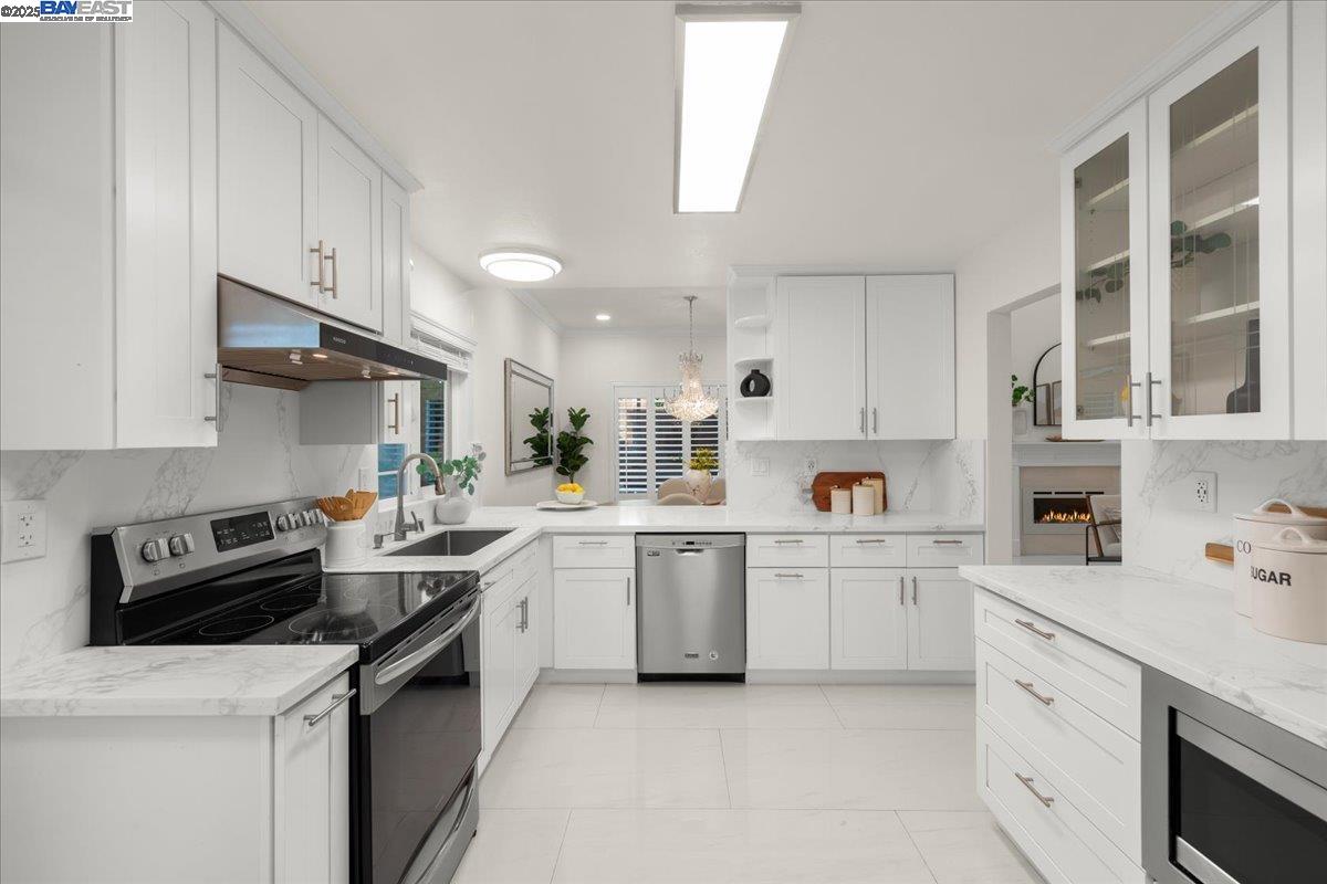 Detail Gallery Image 13 of 25 For 37082 Saint Edwards St, Newark,  CA 94560 - 3 Beds | 2/1 Baths