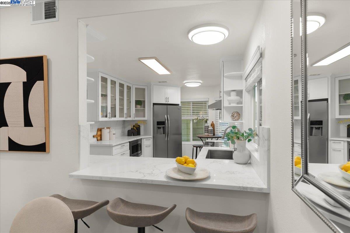 Detail Gallery Image 9 of 25 For 37082 Saint Edwards St, Newark,  CA 94560 - 3 Beds | 2/1 Baths