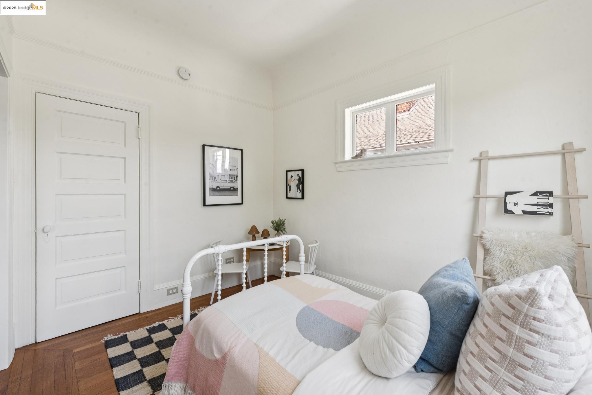 Detail Gallery Image 23 of 54 For 6521 Herzog St, Oakland,  CA 94608 - 2 Beds | 1 Baths
