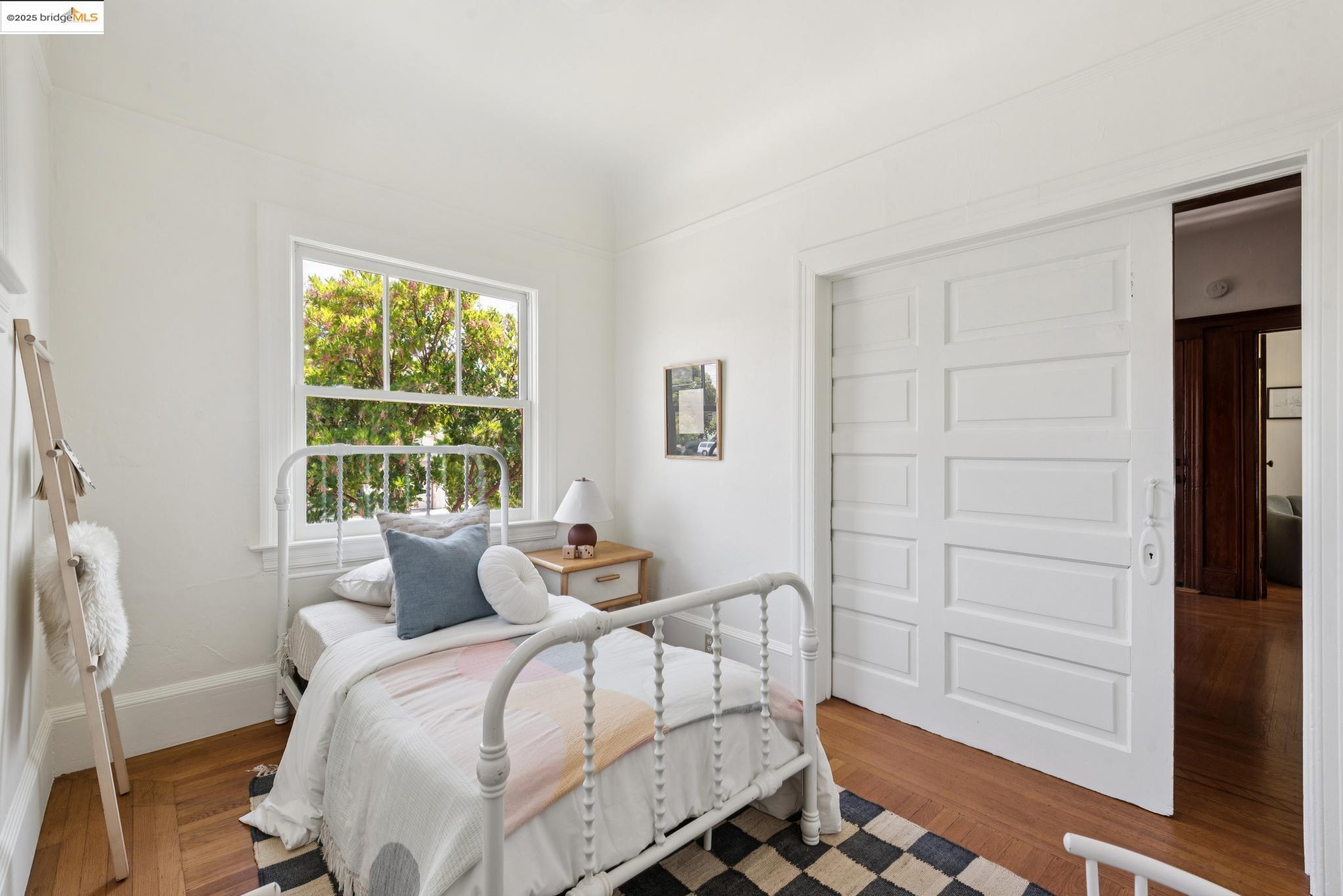 Detail Gallery Image 24 of 54 For 6521 Herzog St, Oakland,  CA 94608 - 2 Beds | 1 Baths