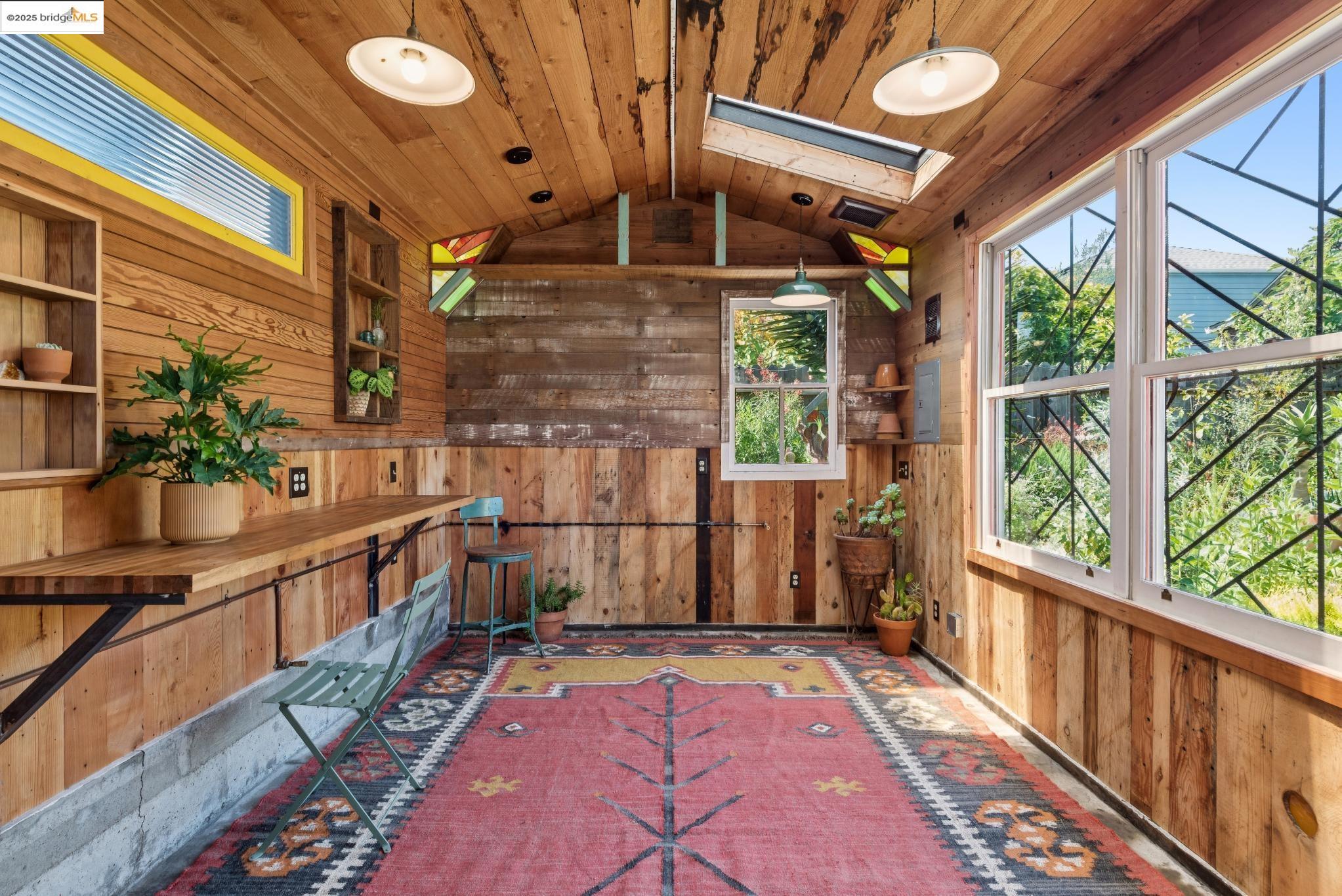 Detail Gallery Image 46 of 54 For 6521 Herzog St, Oakland,  CA 94608 - 2 Beds | 1 Baths