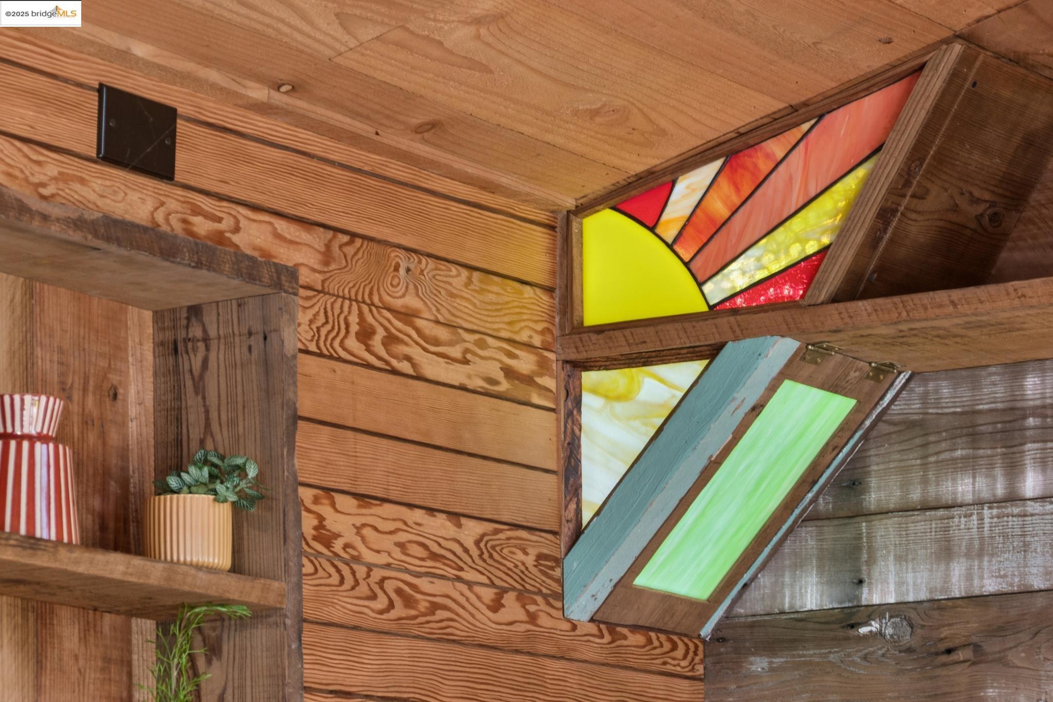 Detail Gallery Image 47 of 54 For 6521 Herzog St, Oakland,  CA 94608 - 2 Beds | 1 Baths