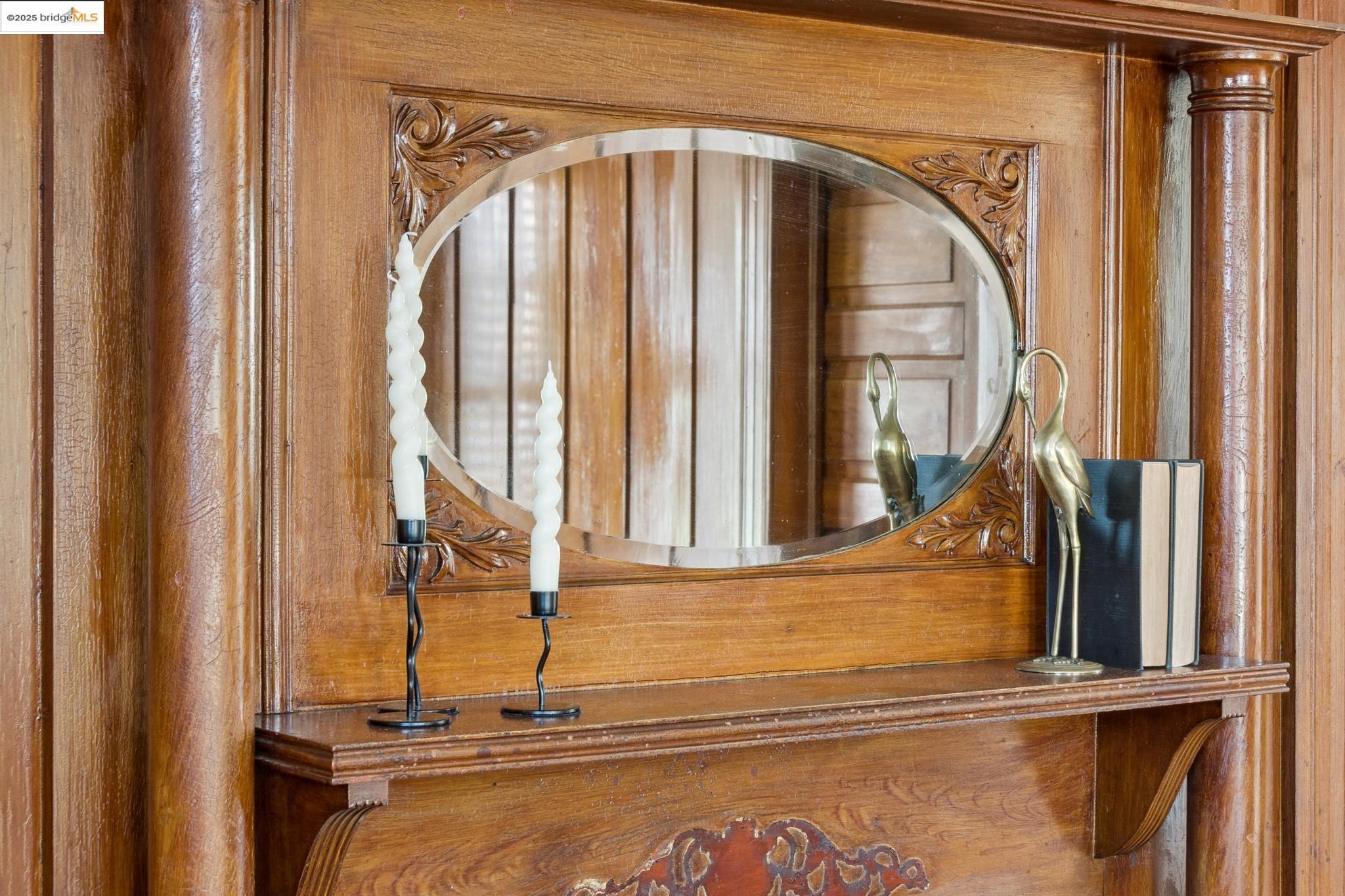 Detail Gallery Image 9 of 54 For 6521 Herzog St, Oakland,  CA 94608 - 2 Beds | 1 Baths