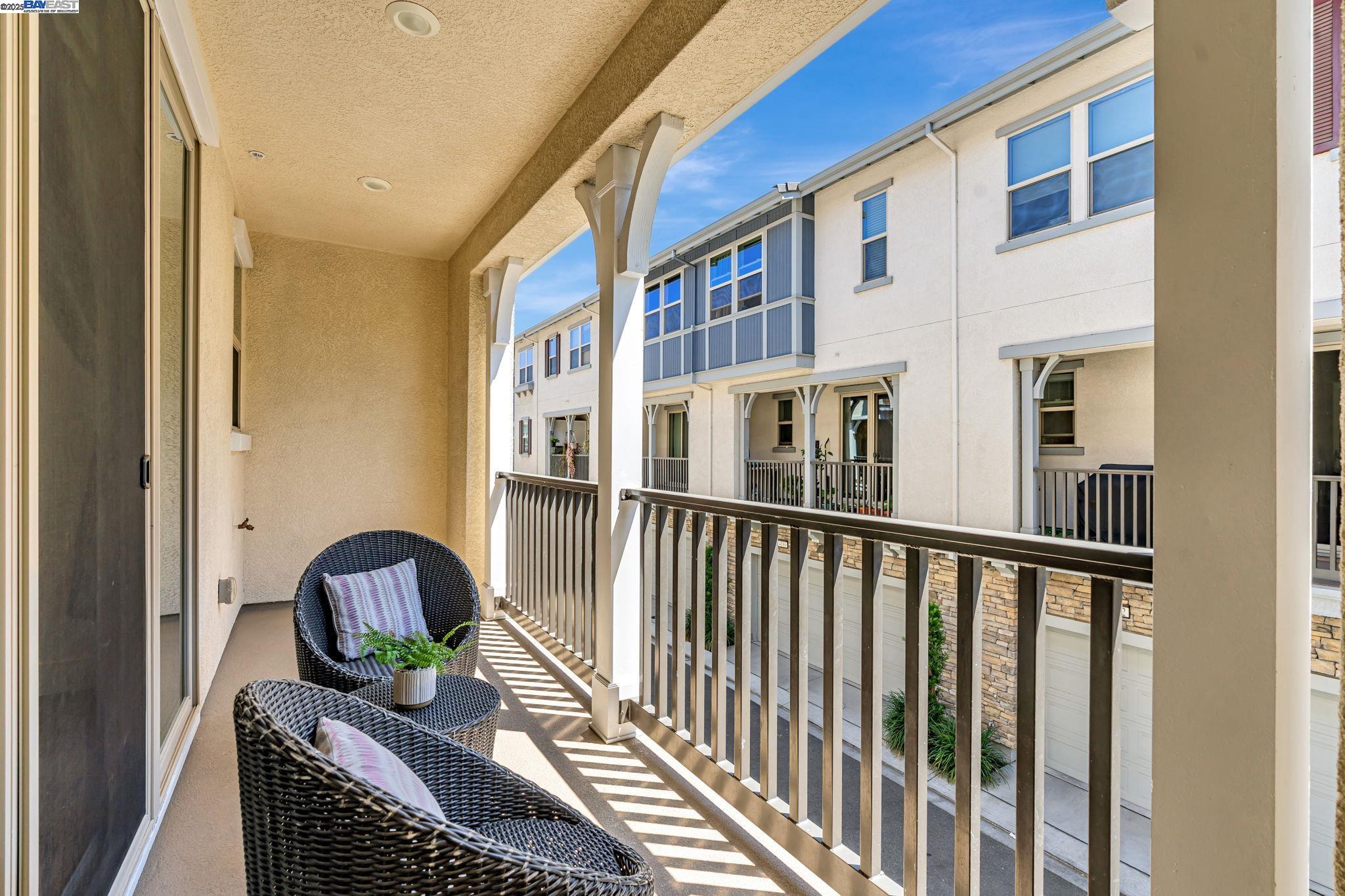 Detail Gallery Image 18 of 42 For 4220 Midlands Ct, Dublin,  CA 94568 - 4 Beds | 3/1 Baths