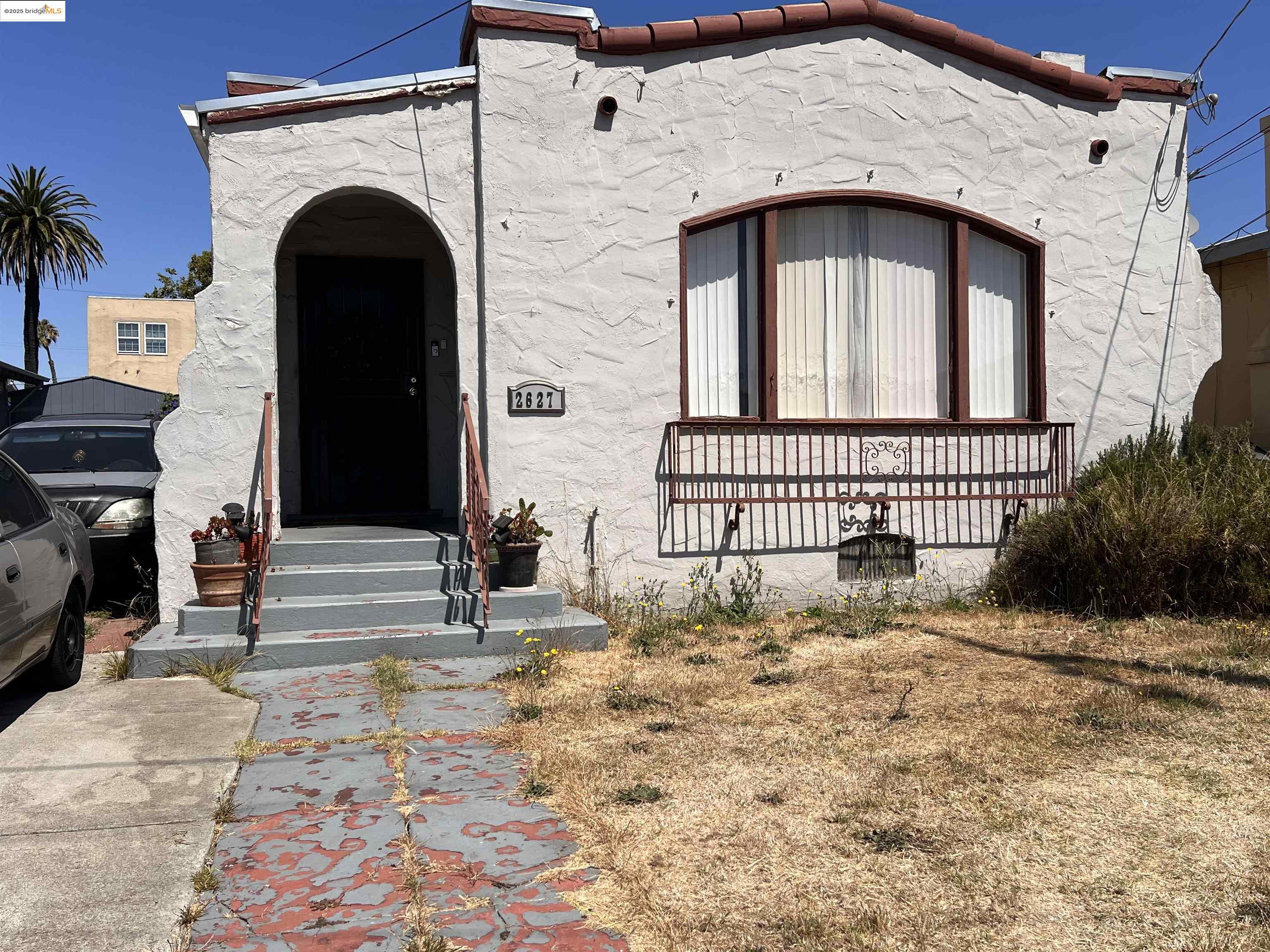 Detail Gallery Image 1 of 2 For 2627 67th Ave, Oakland,  CA 94605 - 2 Beds | 1 Baths