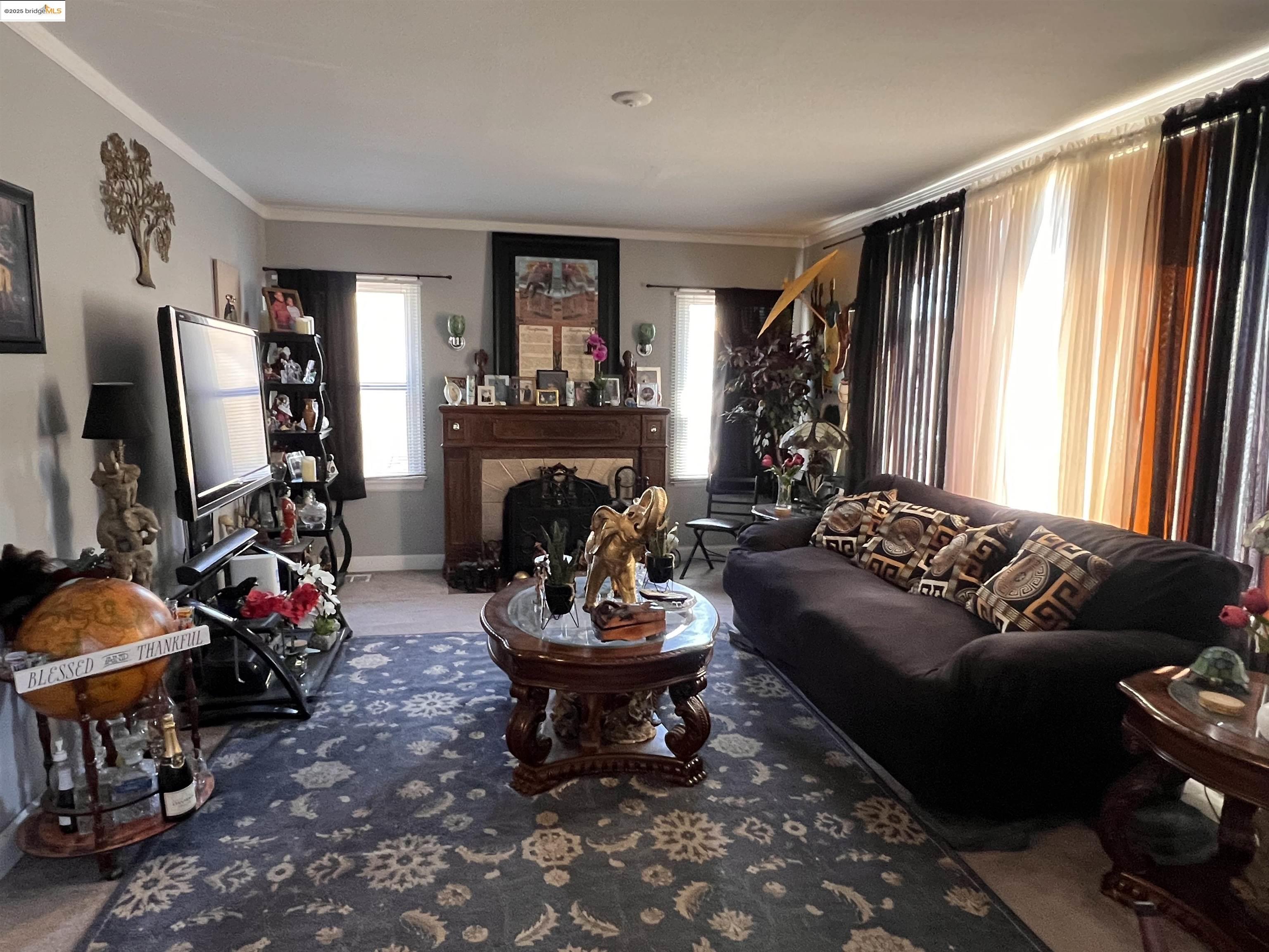 Detail Gallery Image 2 of 2 For 2627 67th Ave, Oakland,  CA 94605 - 2 Beds | 1 Baths