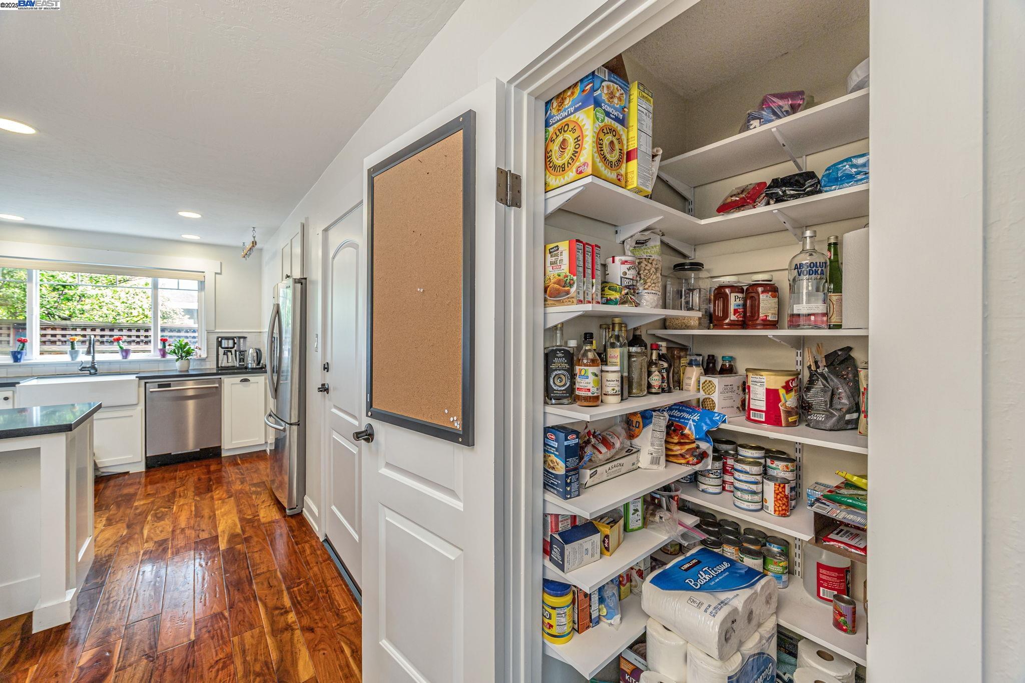 Detail Gallery Image 15 of 56 For 190 Shelter Cove Drive, Half Moon Bay,  CA 94019 - 4 Beds | 3 Baths