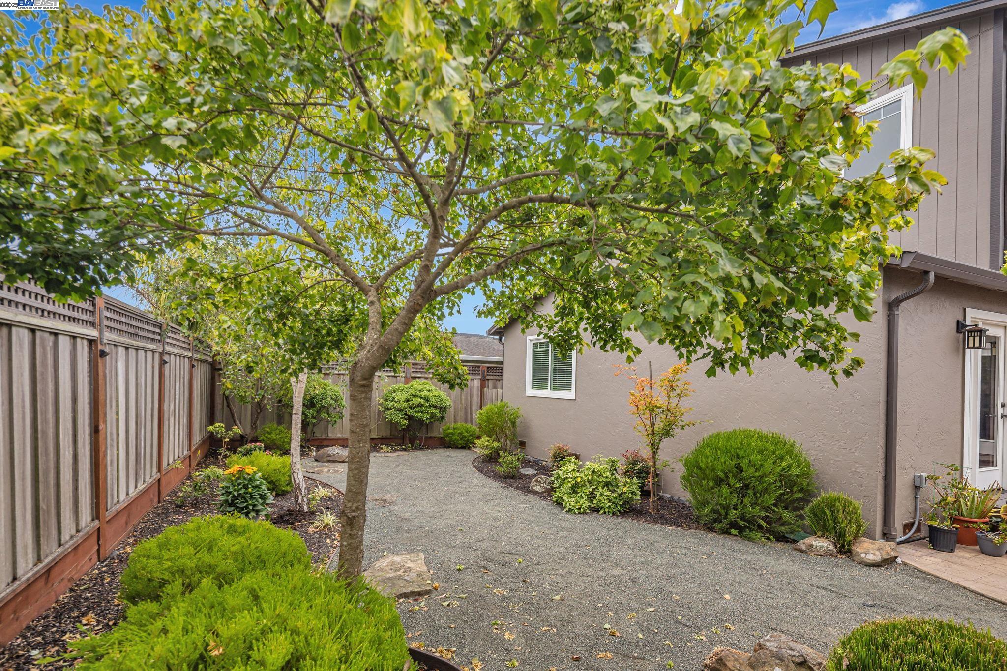 Detail Gallery Image 38 of 56 For 190 Shelter Cove Drive, Half Moon Bay,  CA 94019 - 4 Beds | 3 Baths