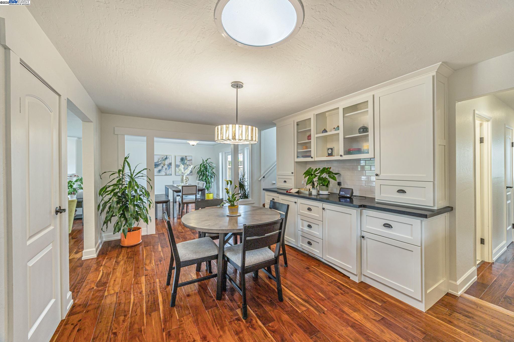Detail Gallery Image 10 of 56 For 190 Shelter Cove Drive, Half Moon Bay,  CA 94019 - 4 Beds | 3 Baths