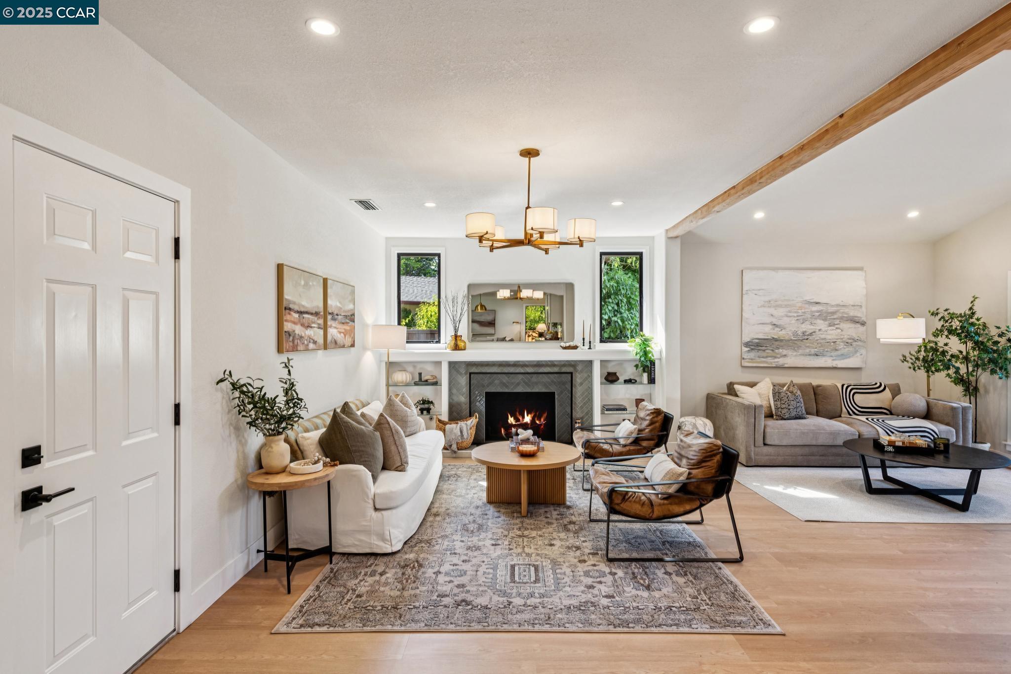 Detail Gallery Image 15 of 58 For 11 Oakvue Court, Pleasant Hill,  CA 94523 - 3 Beds | 3 Baths