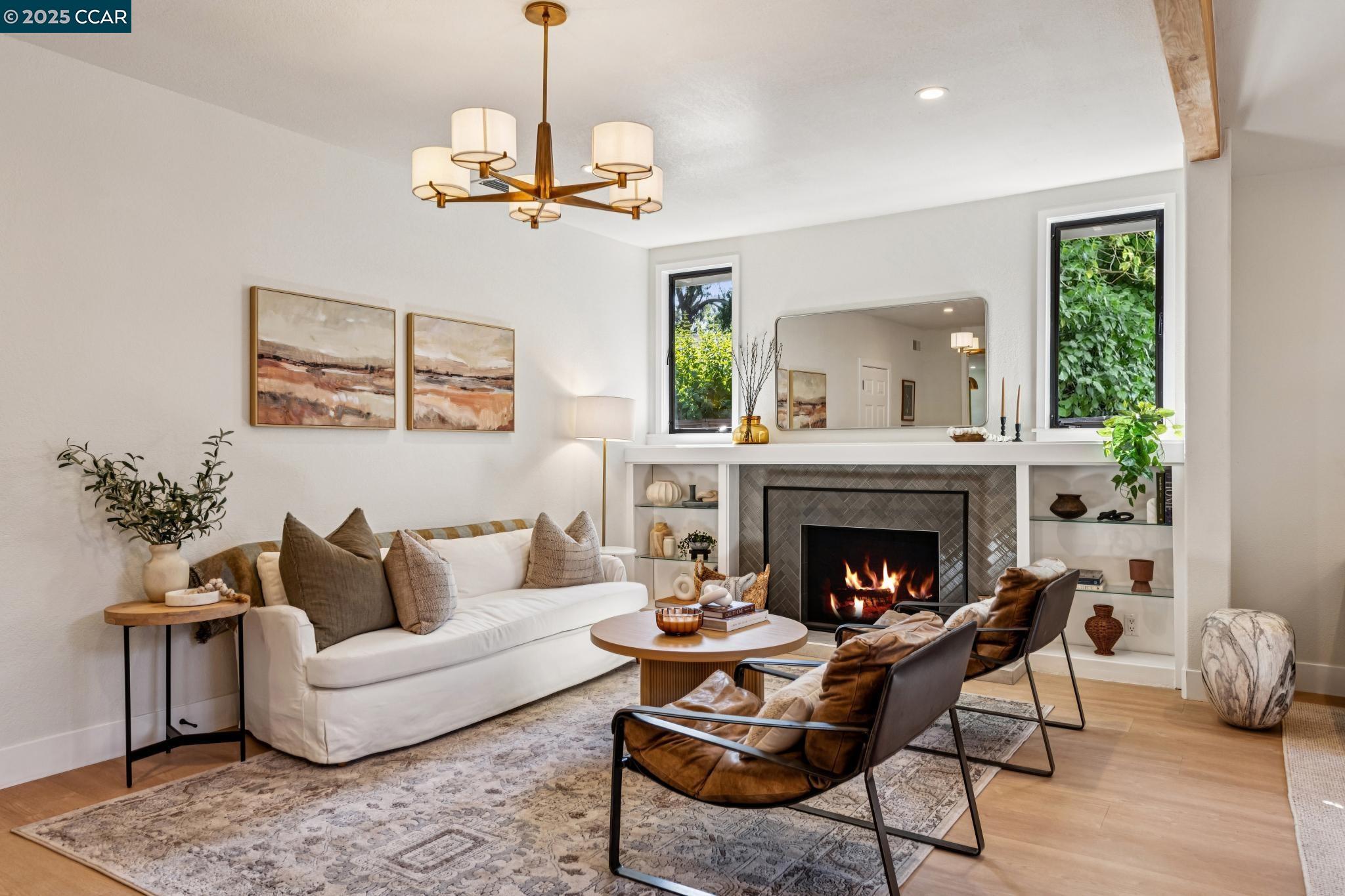 Detail Gallery Image 16 of 58 For 11 Oakvue Court, Pleasant Hill,  CA 94523 - 3 Beds | 3 Baths