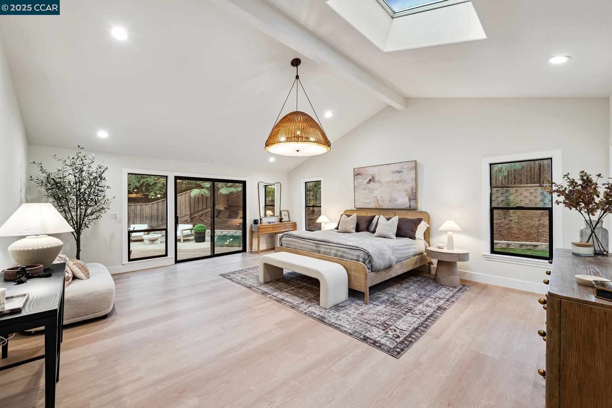 Detail Gallery Image 34 of 58 For 11 Oakvue Court, Pleasant Hill,  CA 94523 - 3 Beds | 3 Baths