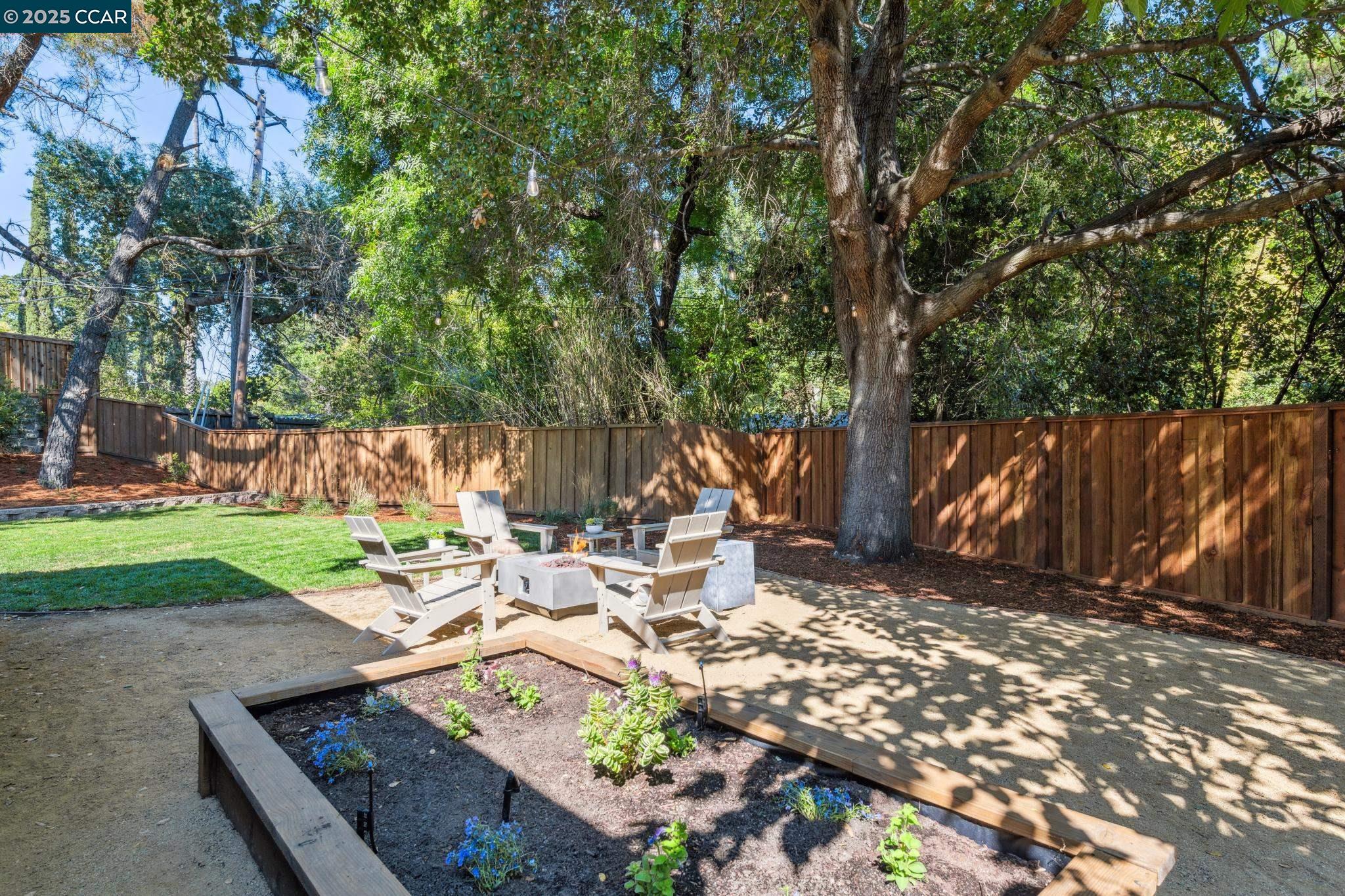 Detail Gallery Image 45 of 58 For 11 Oakvue Court, Pleasant Hill,  CA 94523 - 3 Beds | 3 Baths