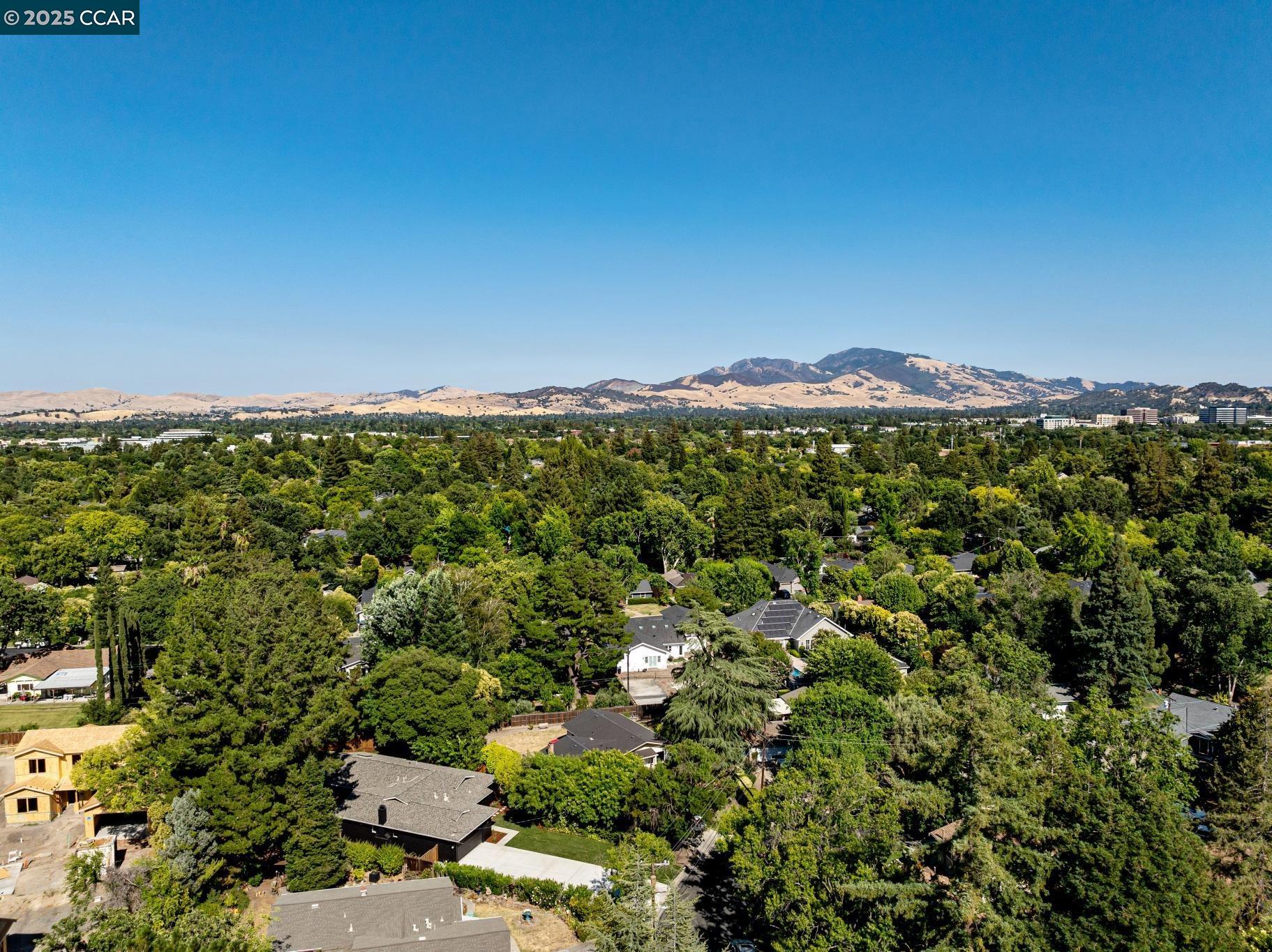 Detail Gallery Image 58 of 58 For 11 Oakvue Court, Pleasant Hill,  CA 94523 - 3 Beds | 3 Baths