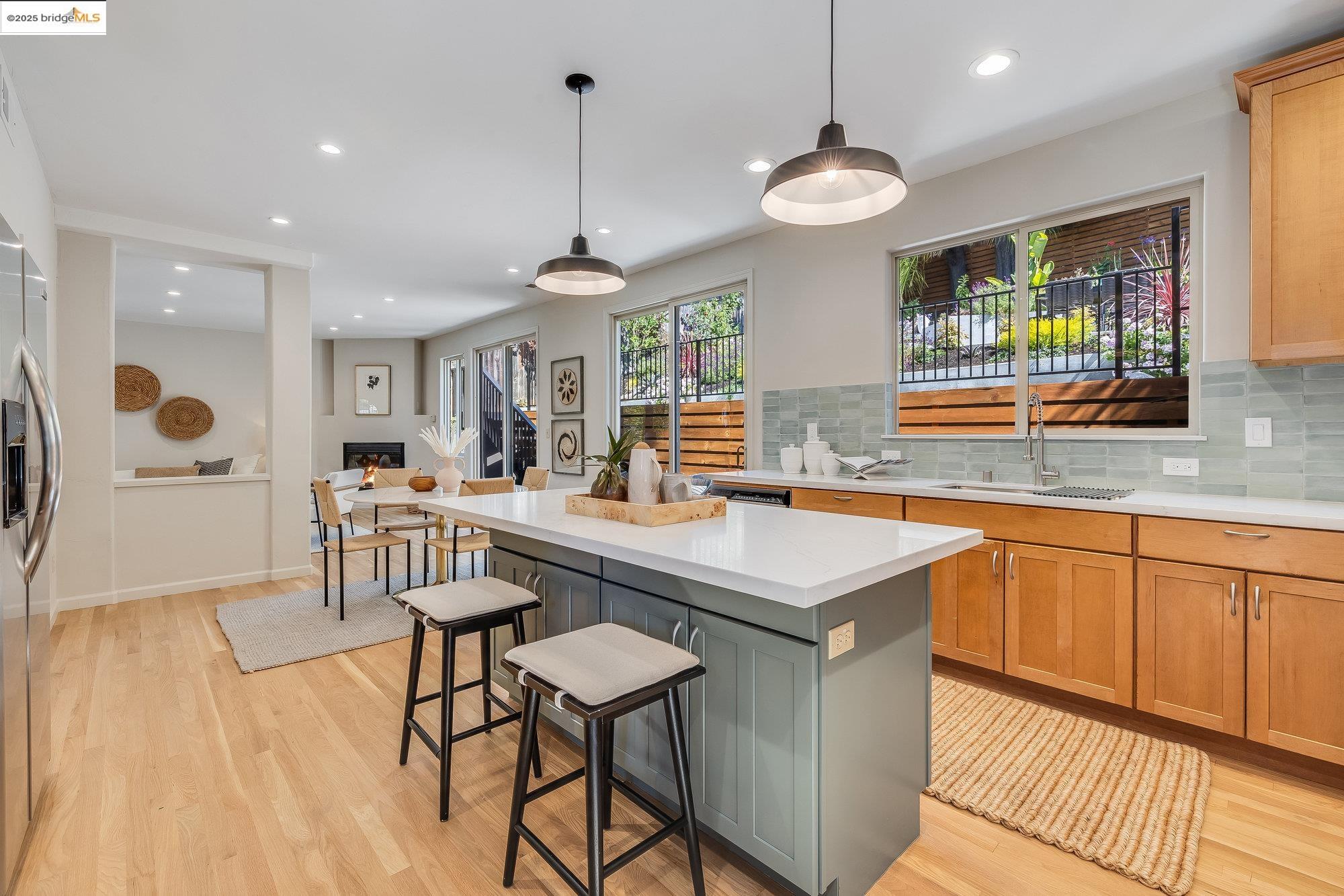 Detail Gallery Image 20 of 57 For 4022 Balfour Ave., Oakland,  CA 94610 - 5 Beds | 3/1 Baths