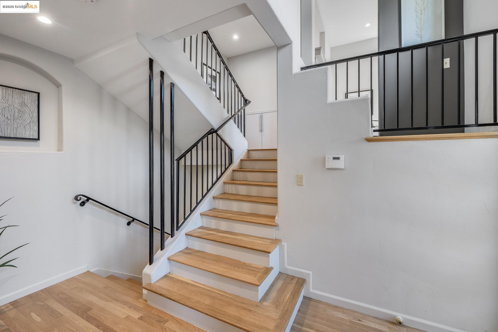 Detail Gallery Image 3 of 57 For 4022 Balfour Ave., Oakland,  CA 94610 - 5 Beds | 3/1 Baths