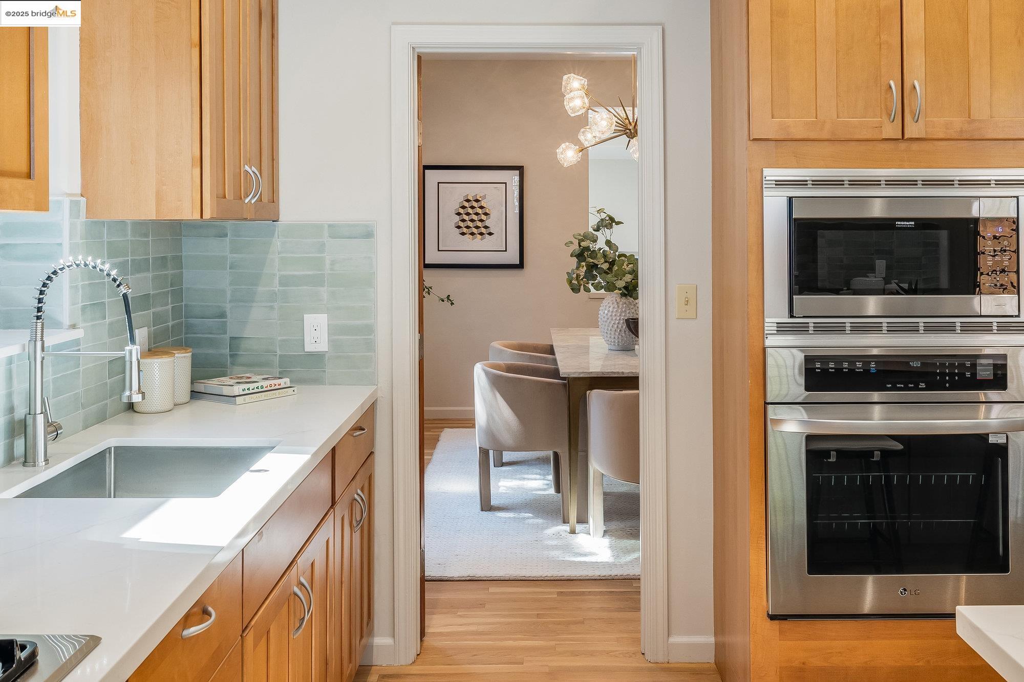 Detail Gallery Image 23 of 57 For 4022 Balfour Ave., Oakland,  CA 94610 - 5 Beds | 3/1 Baths