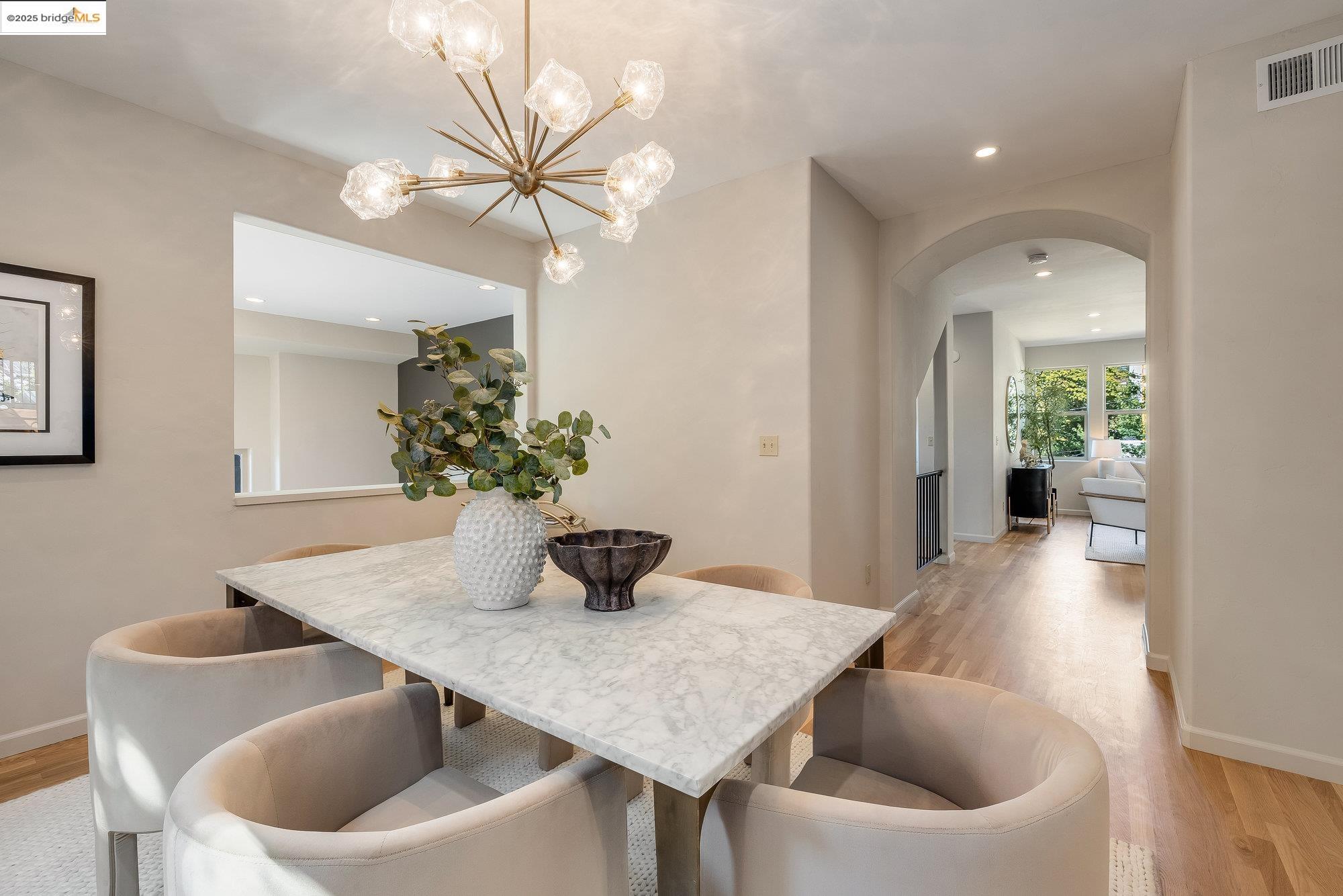 Detail Gallery Image 26 of 57 For 4022 Balfour Ave., Oakland,  CA 94610 - 5 Beds | 3/1 Baths
