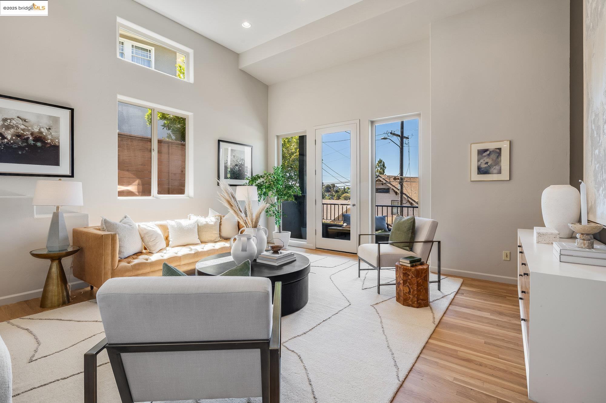 Detail Gallery Image 4 of 57 For 4022 Balfour Ave., Oakland,  CA 94610 - 5 Beds | 3/1 Baths