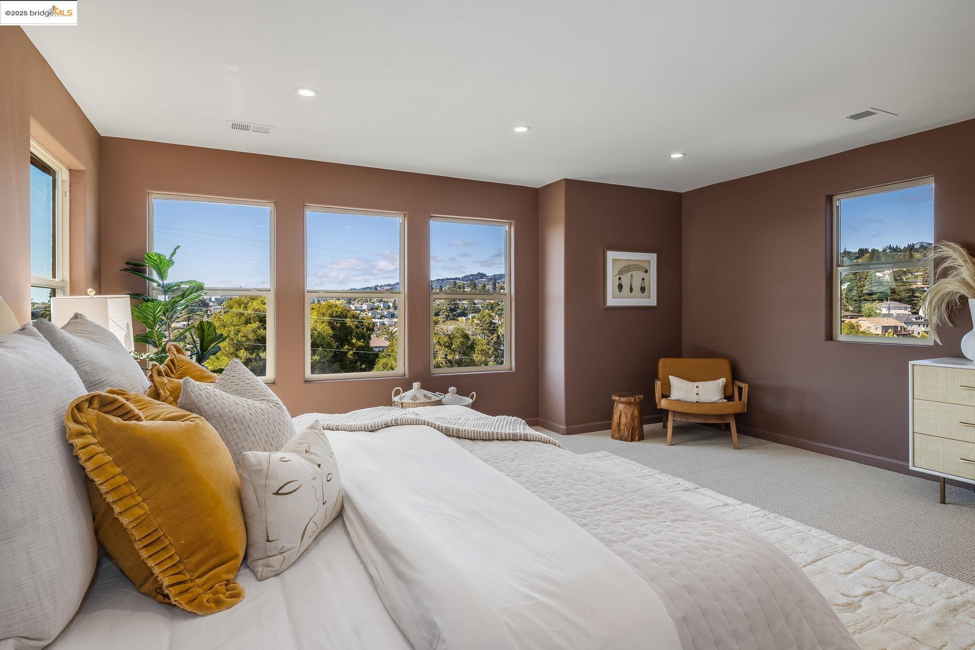 Detail Gallery Image 35 of 57 For 4022 Balfour Ave., Oakland,  CA 94610 - 5 Beds | 3/1 Baths