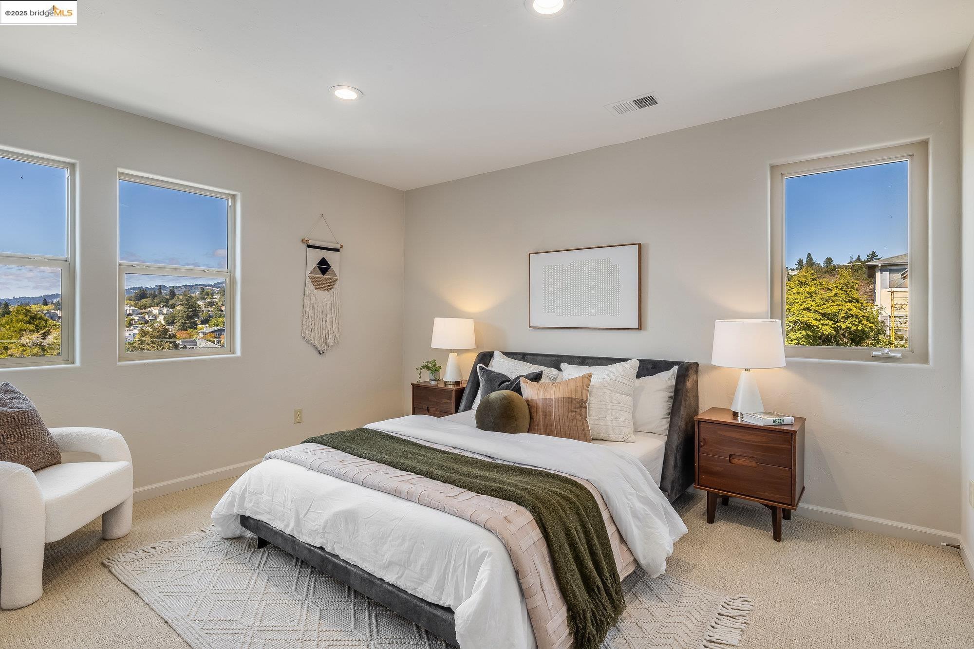 Detail Gallery Image 41 of 57 For 4022 Balfour Ave., Oakland,  CA 94610 - 5 Beds | 3/1 Baths
