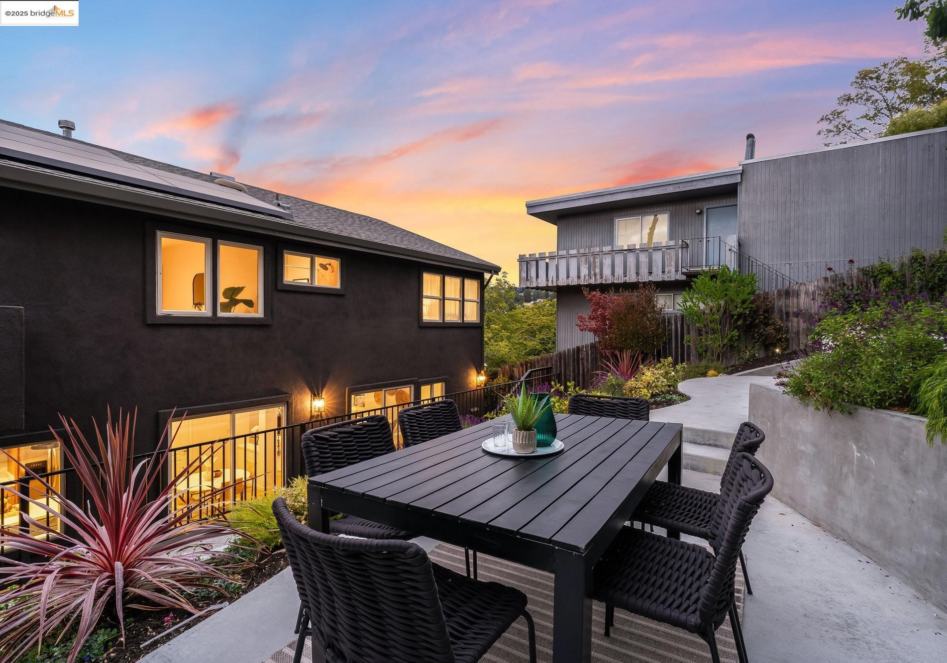 Detail Gallery Image 56 of 57 For 4022 Balfour Ave., Oakland,  CA 94610 - 5 Beds | 3/1 Baths