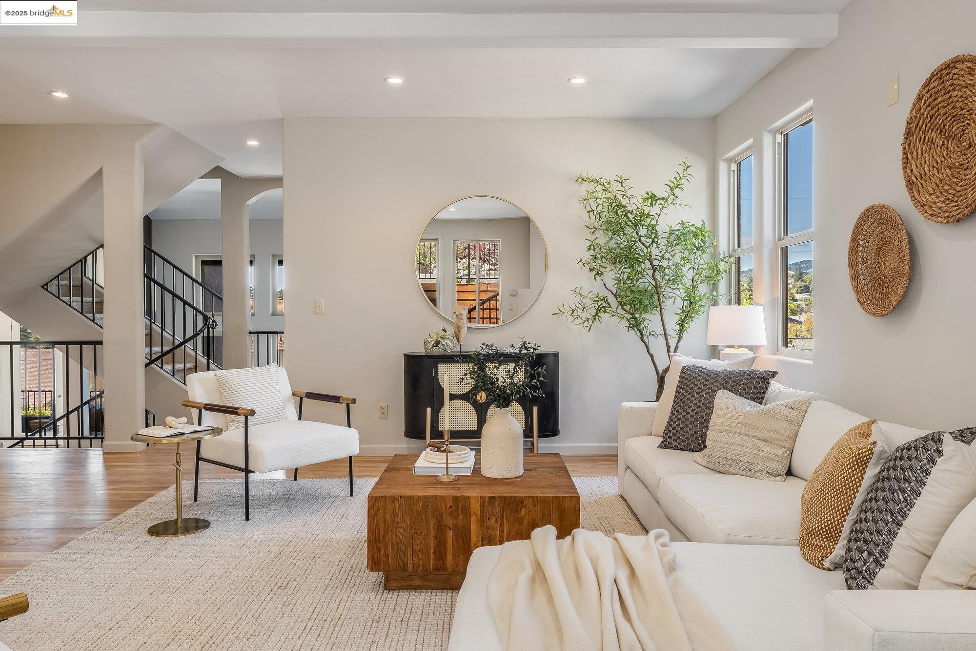 Detail Gallery Image 10 of 57 For 4022 Balfour Ave., Oakland,  CA 94610 - 5 Beds | 3/1 Baths