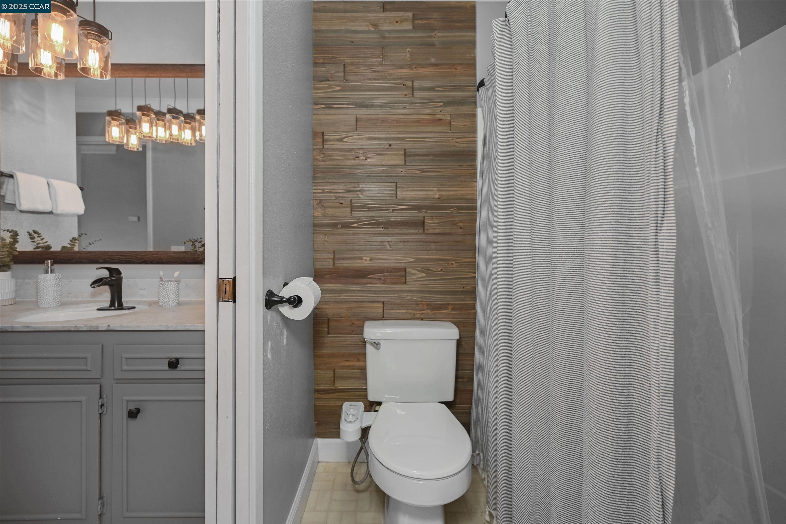Detail Gallery Image 13 of 32 For 825 Oak Grove Rd #46,  Concord,  CA 94518 - 2 Beds | 1 Baths