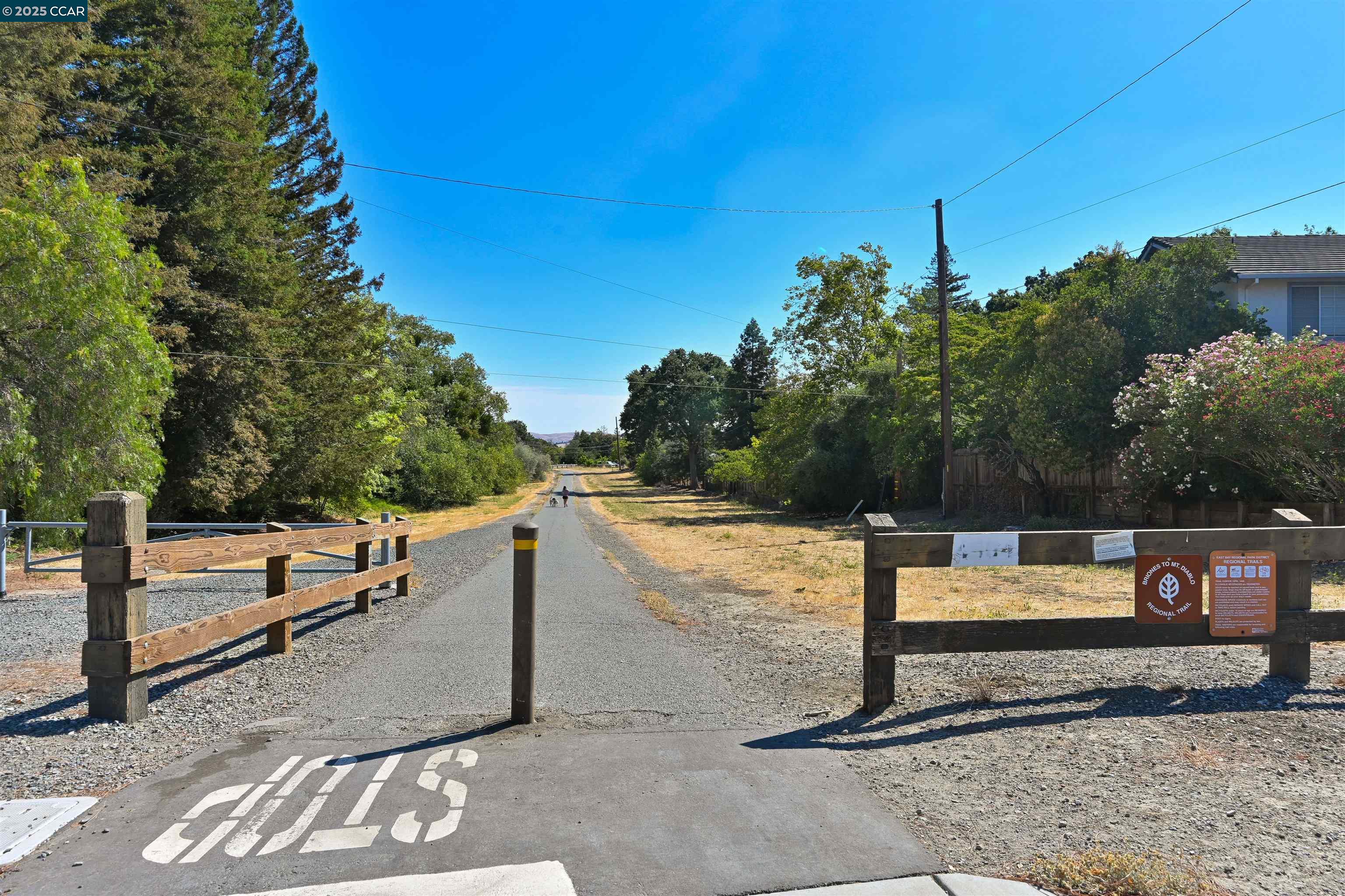 Detail Gallery Image 28 of 32 For 825 Oak Grove Rd #46,  Concord,  CA 94518 - 2 Beds | 1 Baths