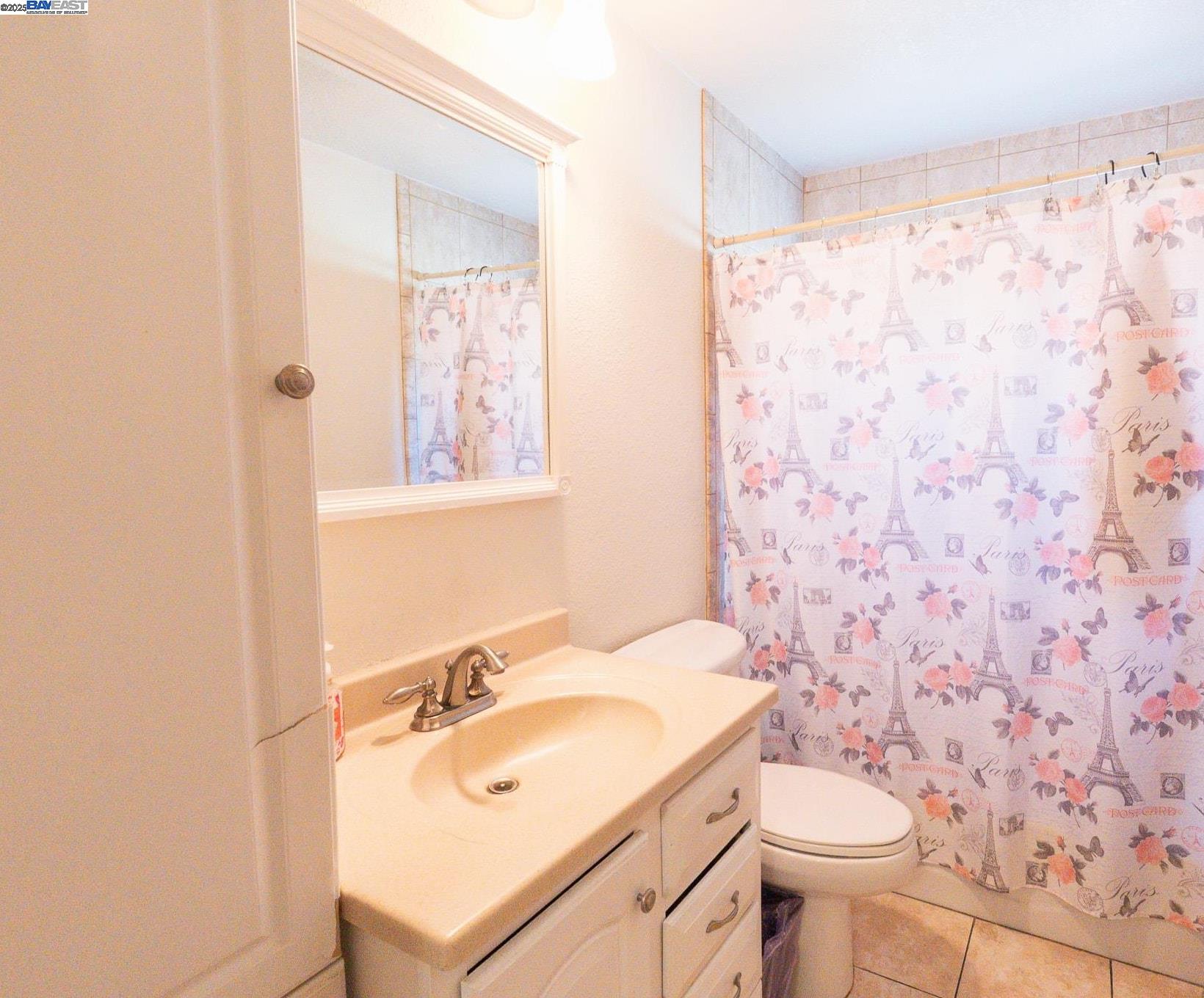 Detail Gallery Image 13 of 19 For 39850 Sundale Drive, Fremont,  CA 94538 - 3 Beds | 2 Baths