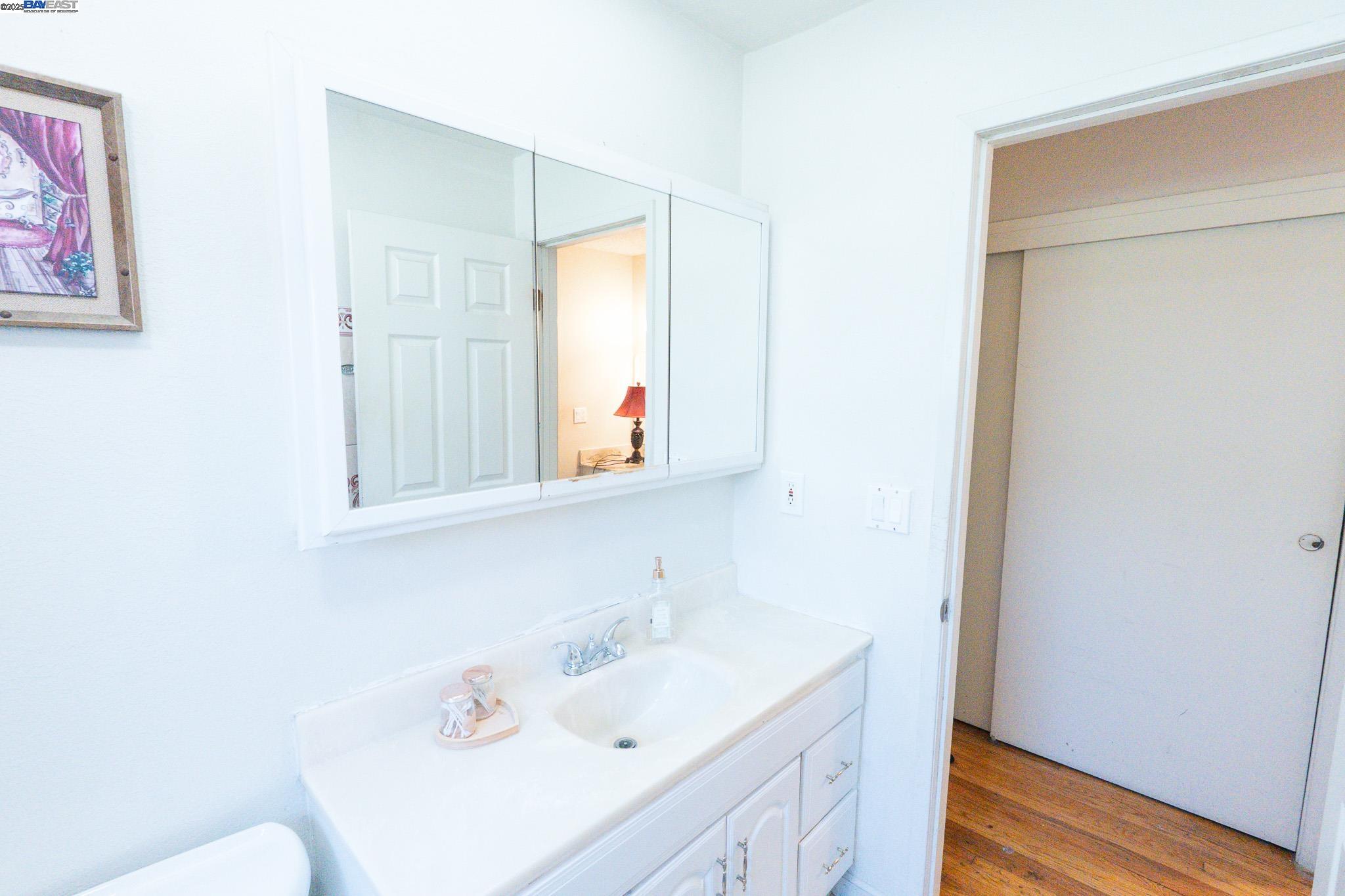 Detail Gallery Image 14 of 19 For 39850 Sundale Drive, Fremont,  CA 94538 - 3 Beds | 2 Baths
