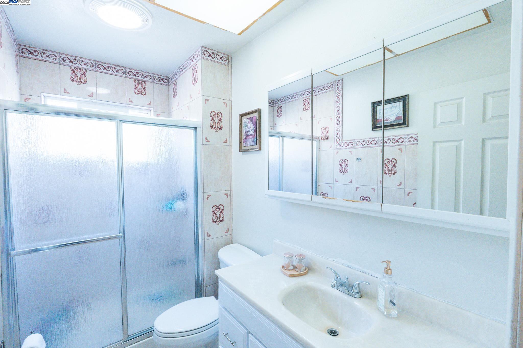 Detail Gallery Image 15 of 19 For 39850 Sundale Drive, Fremont,  CA 94538 - 3 Beds | 2 Baths