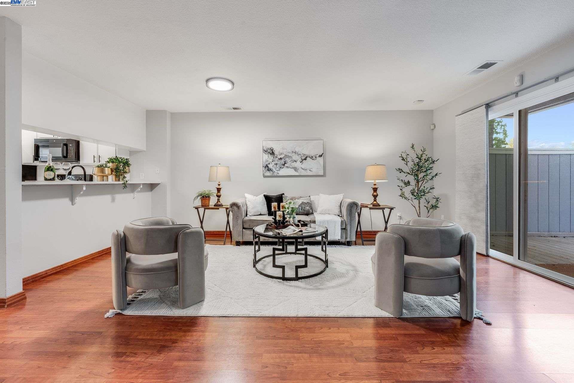 Photo #11: 41105231 Listing: Photo #11
