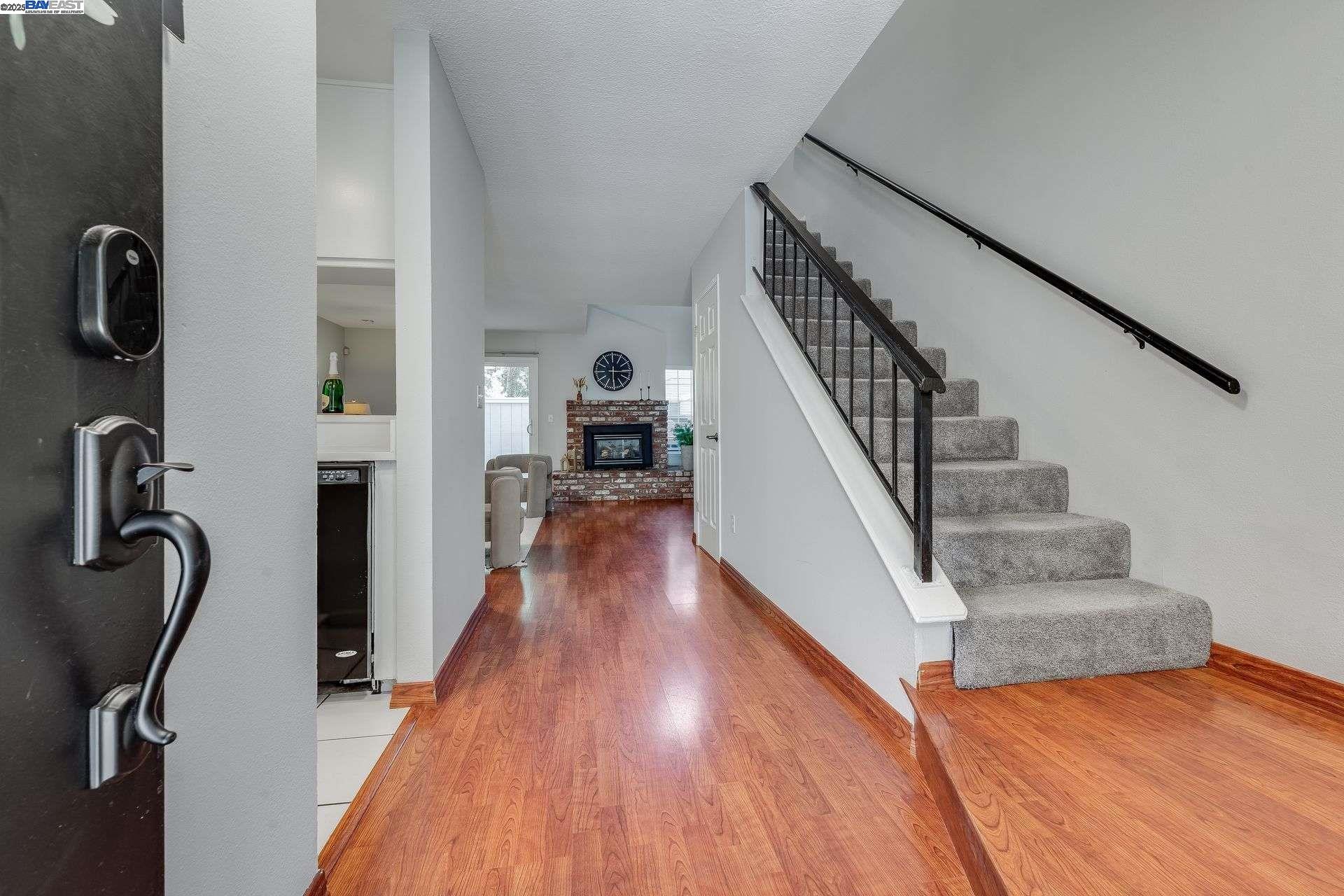 Photo #3: 41105231 Listing 