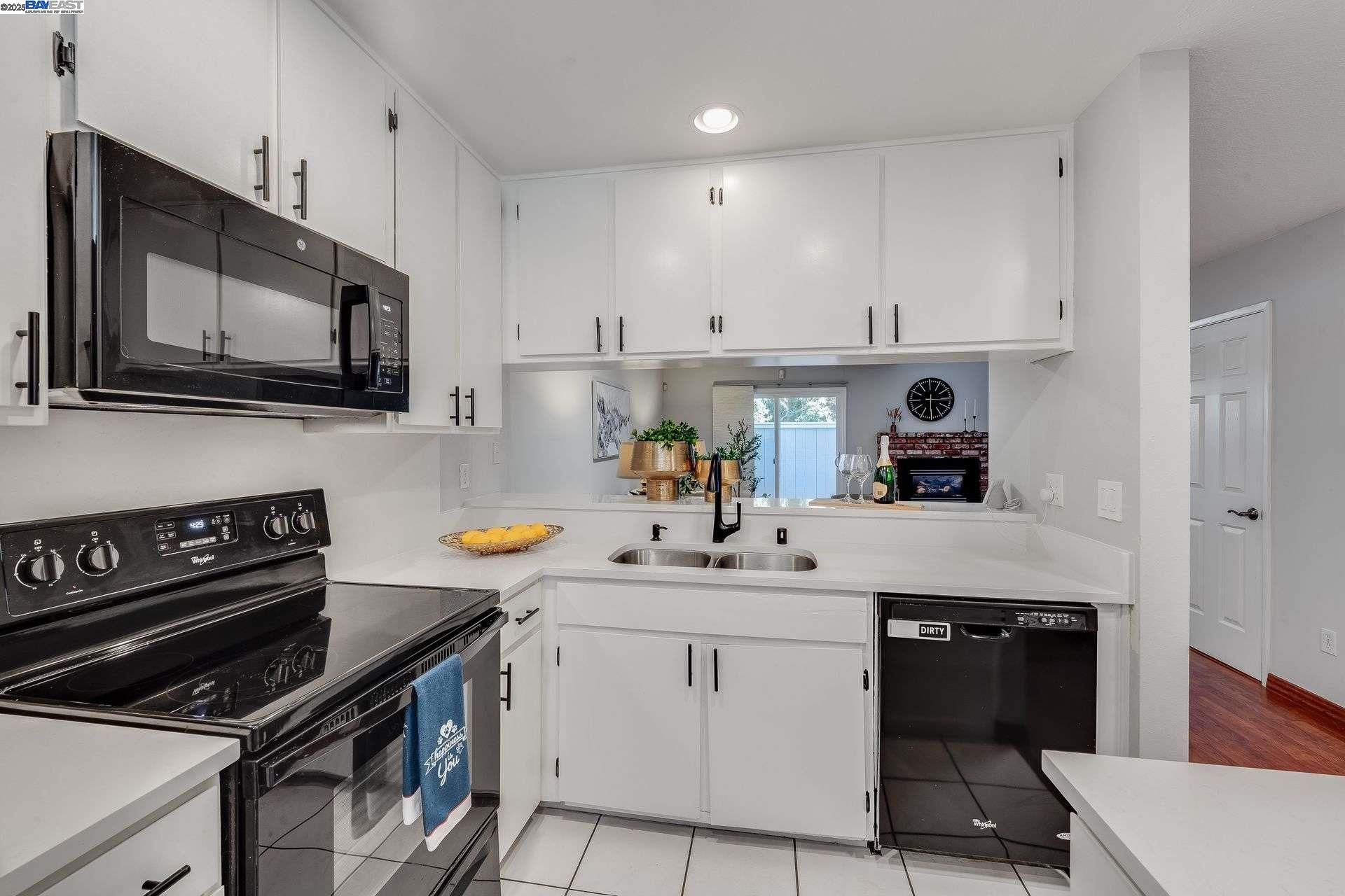 Photo #6: 41105231 Listing 