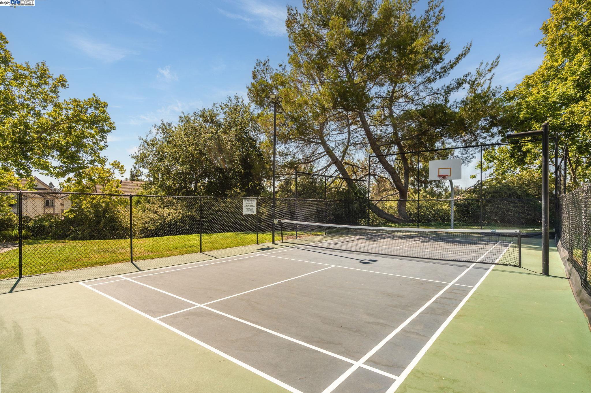 Detail Gallery Image 51 of 60 For 44930 Lynx Dr, Fremont,  CA 94539 - 3 Beds | 2/1 Baths