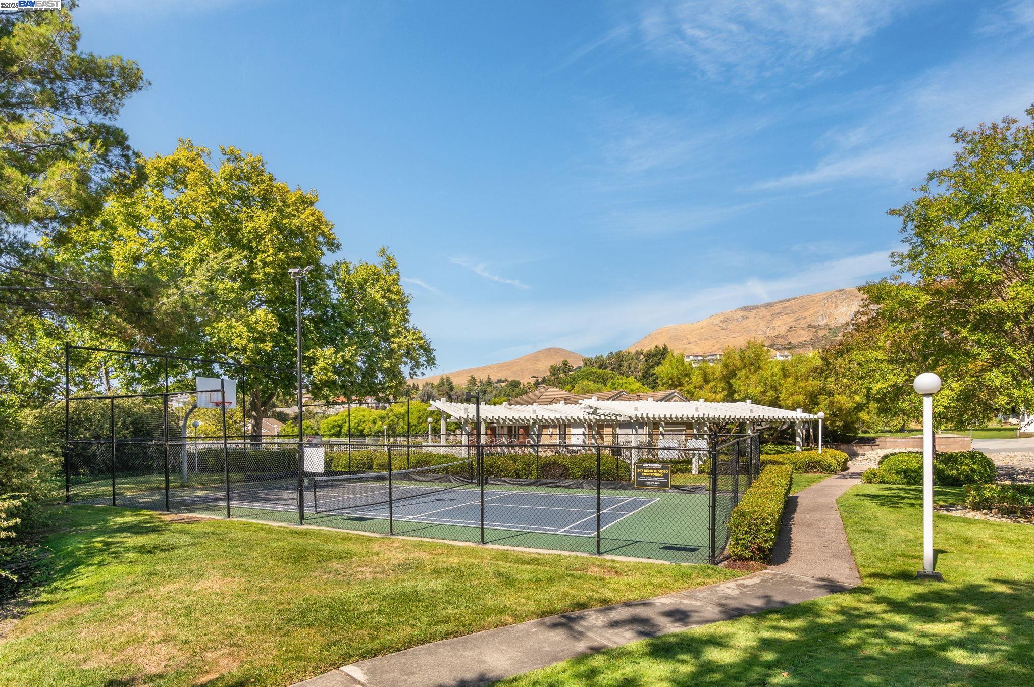 Detail Gallery Image 52 of 60 For 44930 Lynx Dr, Fremont,  CA 94539 - 3 Beds | 2/1 Baths