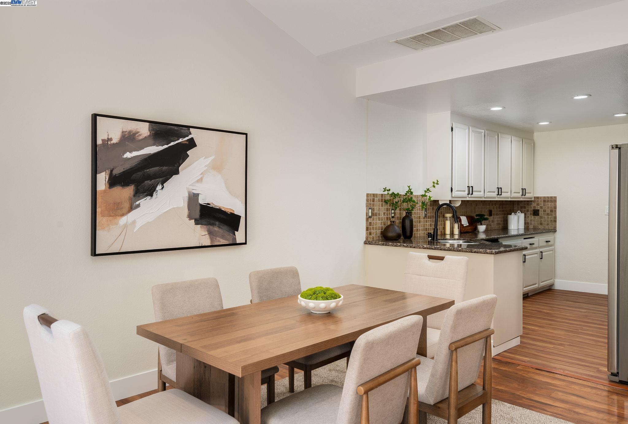 Detail Gallery Image 10 of 60 For 44930 Lynx Dr, Fremont,  CA 94539 - 3 Beds | 2/1 Baths