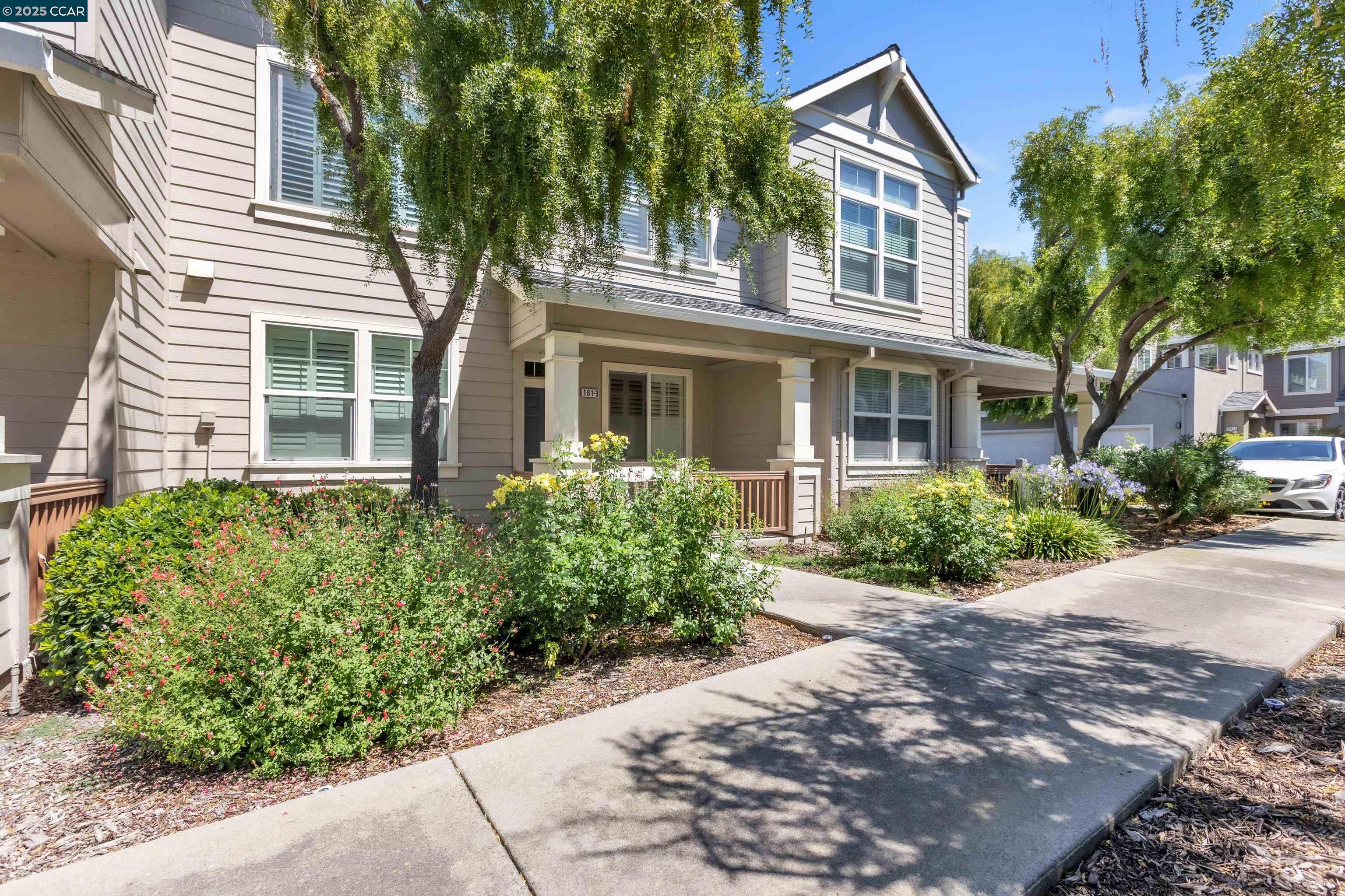 MLS: 41105236 Condo For Sale