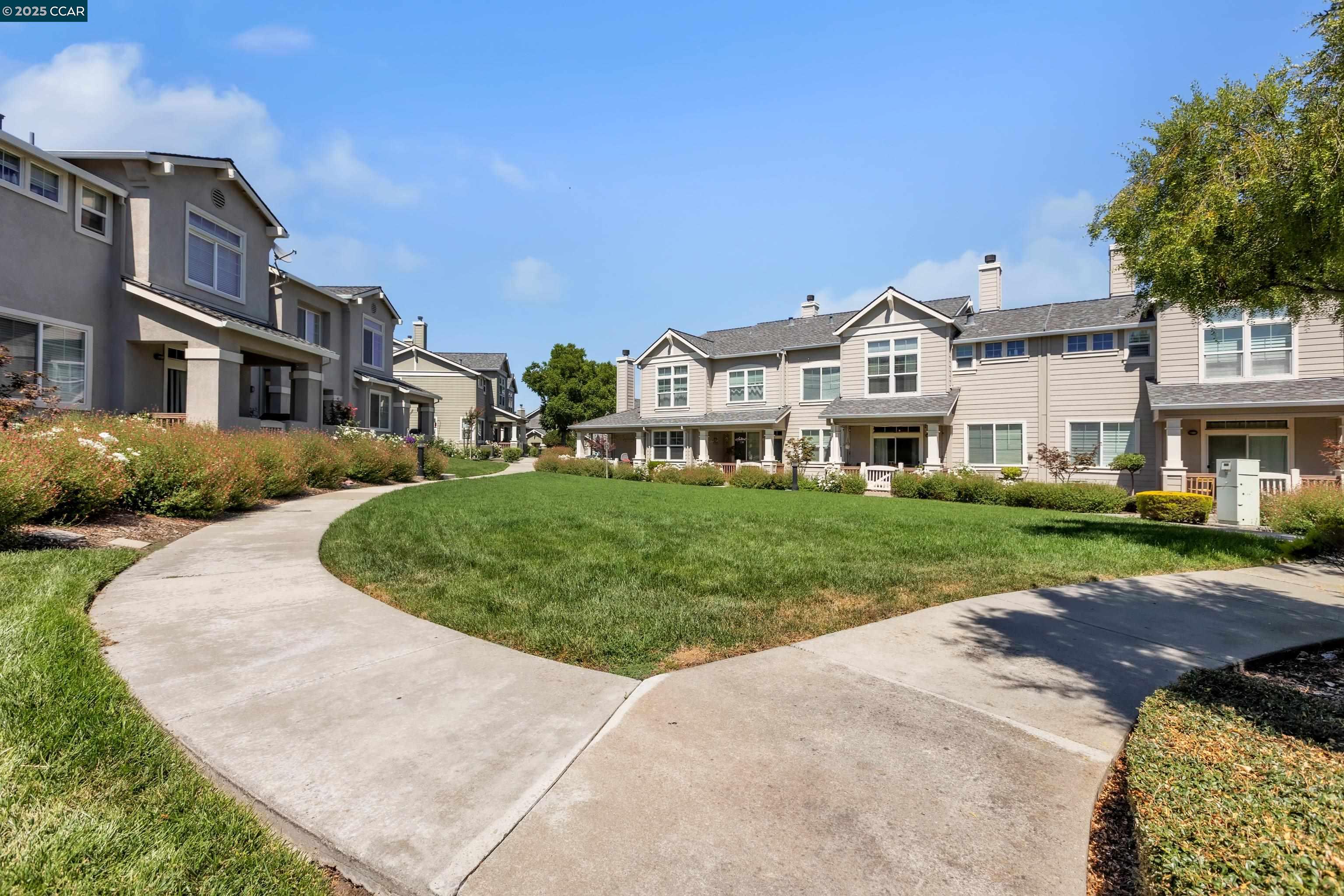 Detail Gallery Image 27 of 34 For 161 Bellington Cmn #3,  Livermore,  CA 94551 - 2 Beds | 2/1 Baths